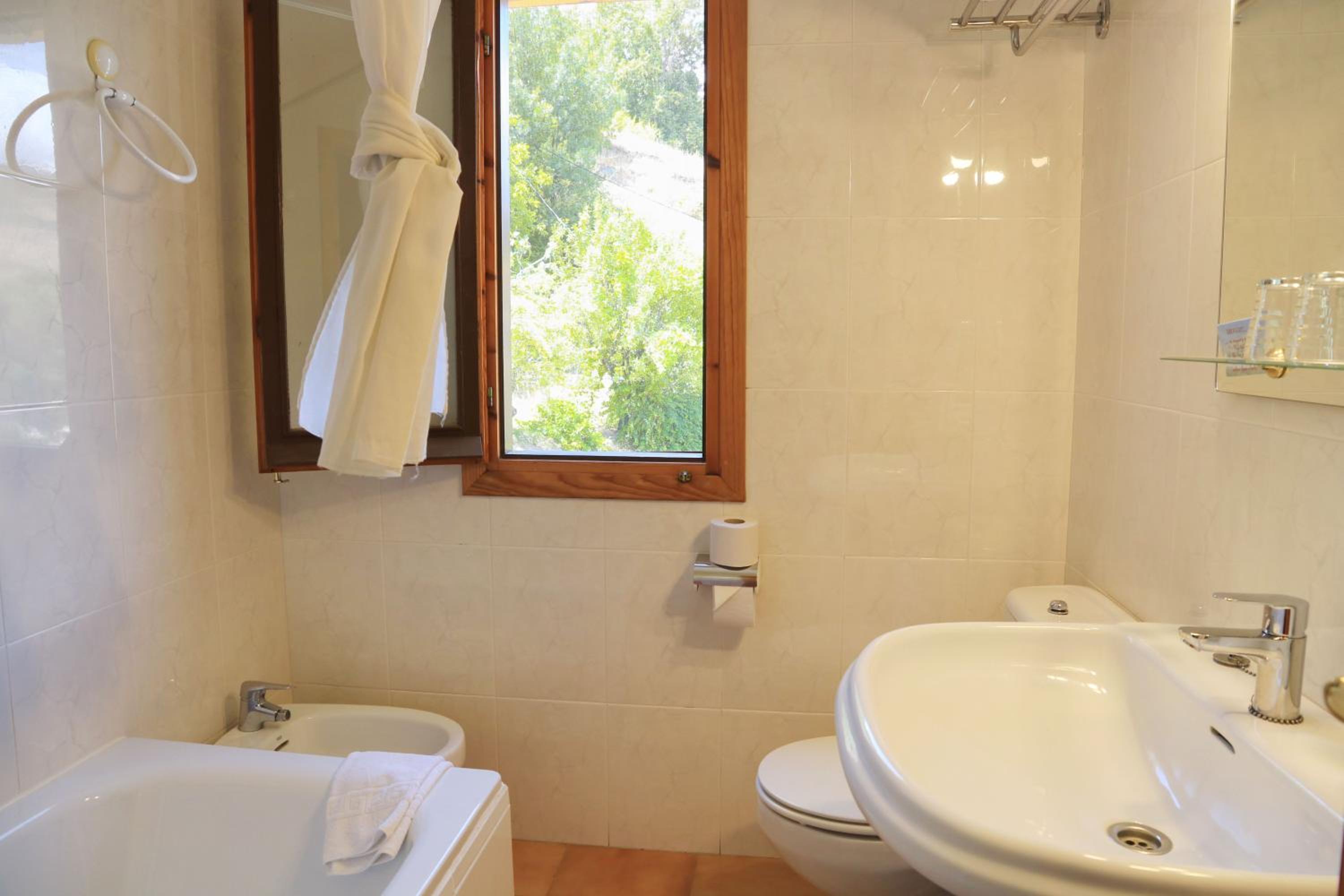 Twin Room with Mountain View - Photo 5