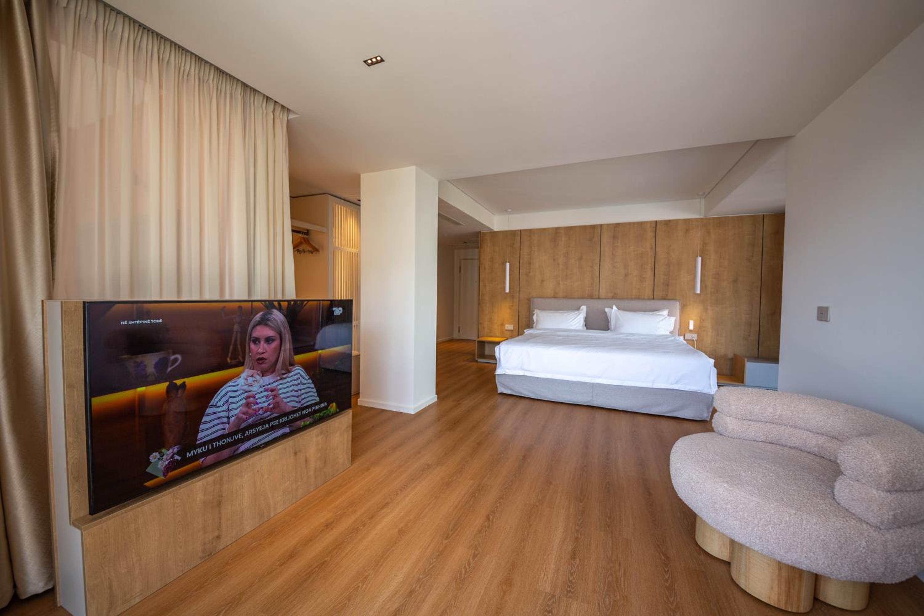 King Suite with Sea View photo 2