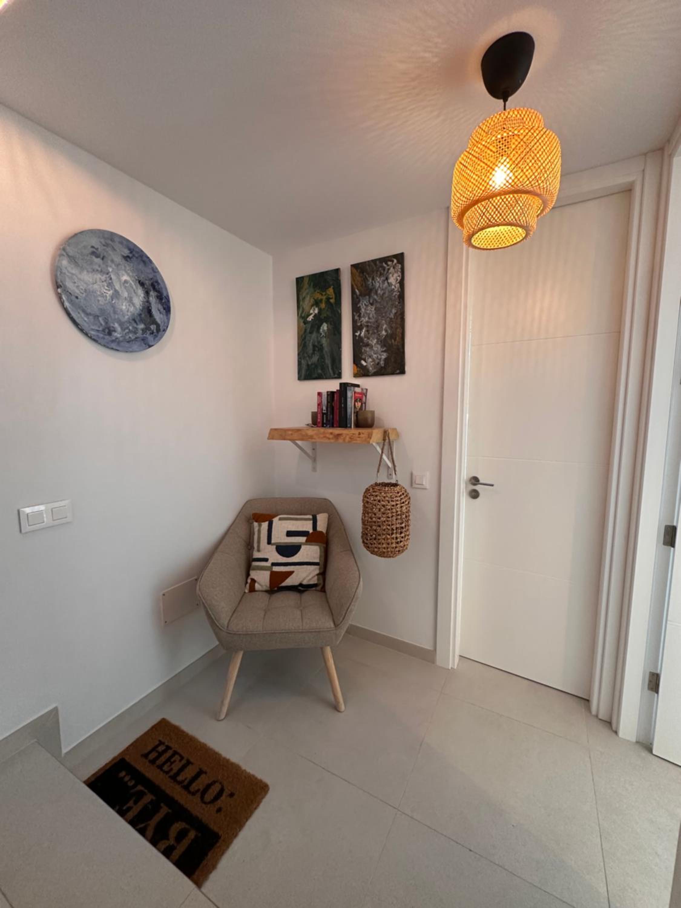 Single Room with Private Bathroom photo 2