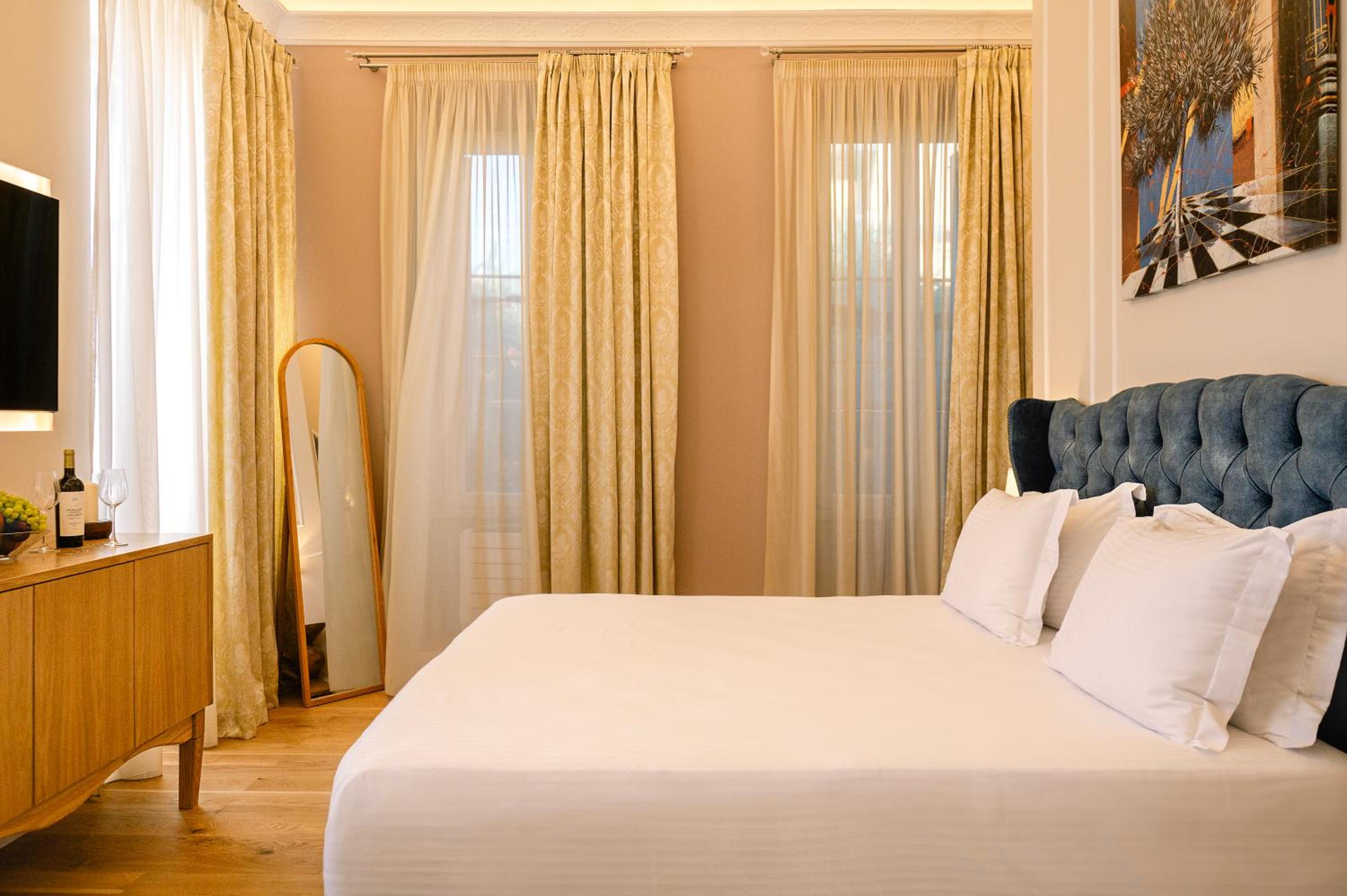 Deluxe Suite with Sea View