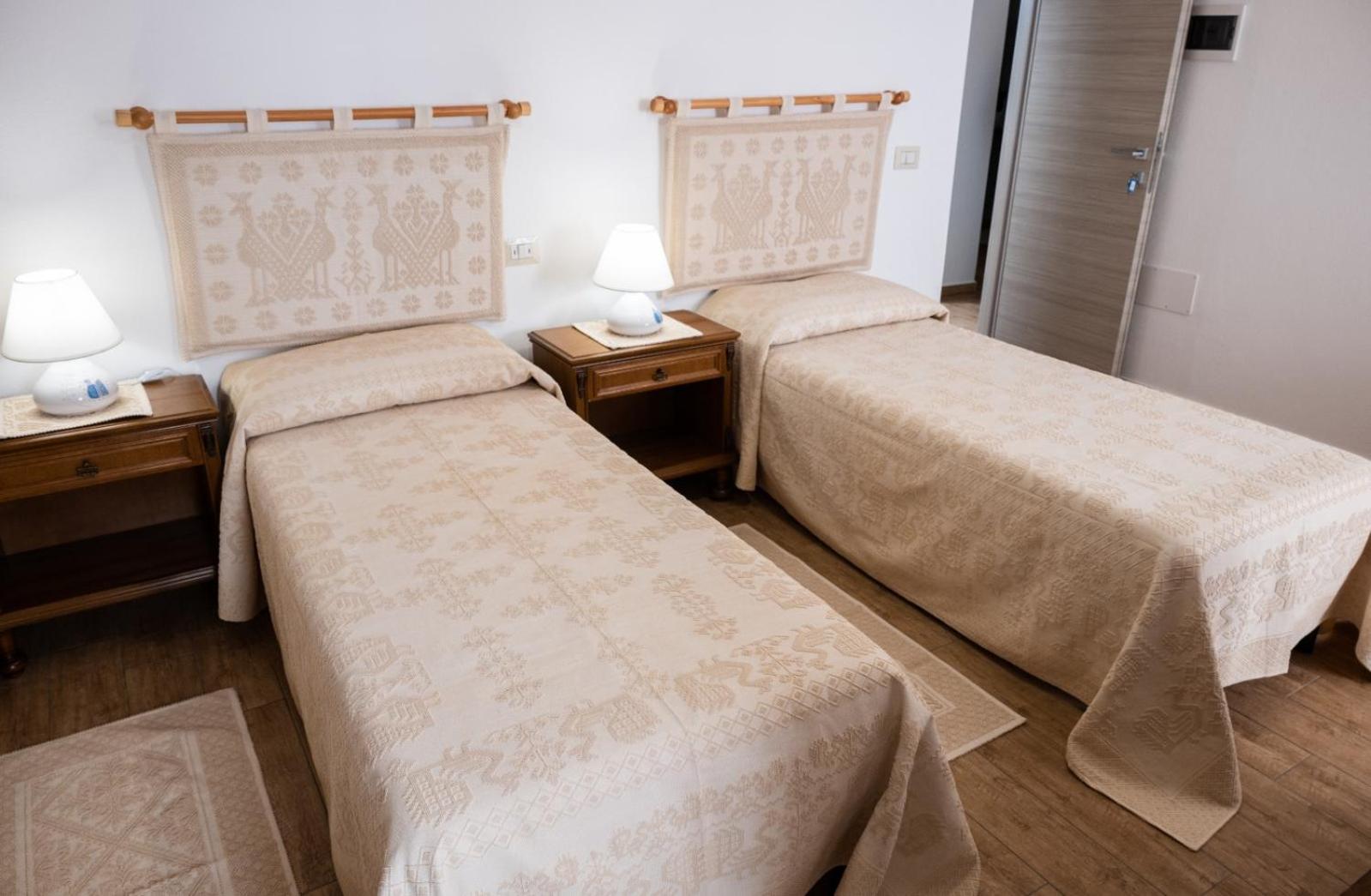 Triple Room with Private Bathroom photo 3