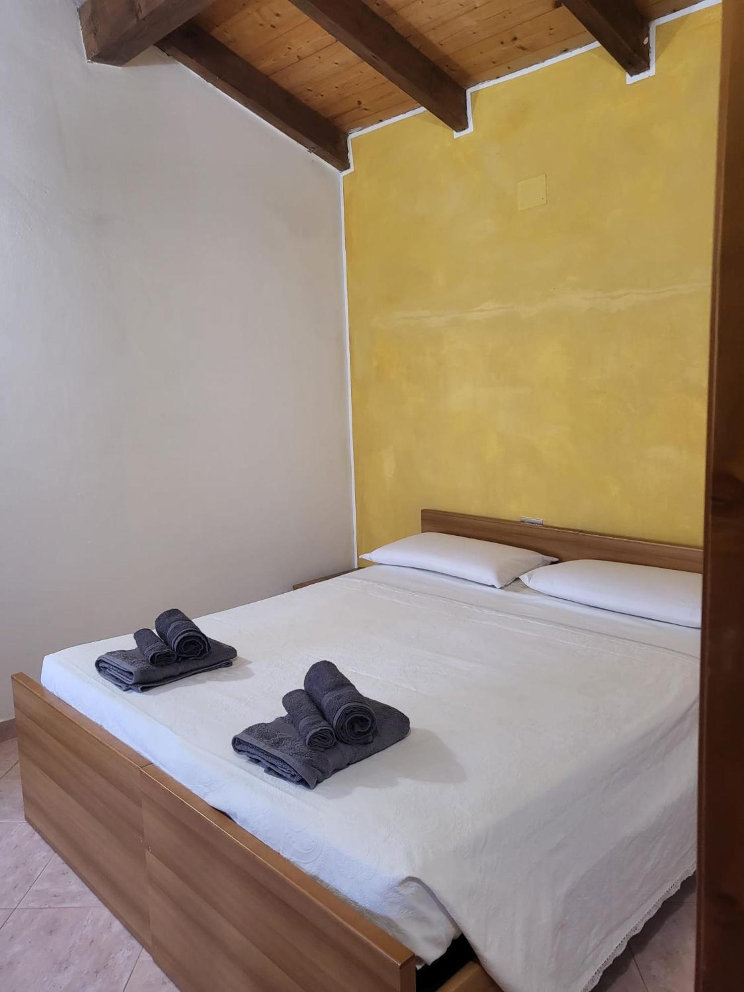 Quadruple Room with Private Bathroom photo 1