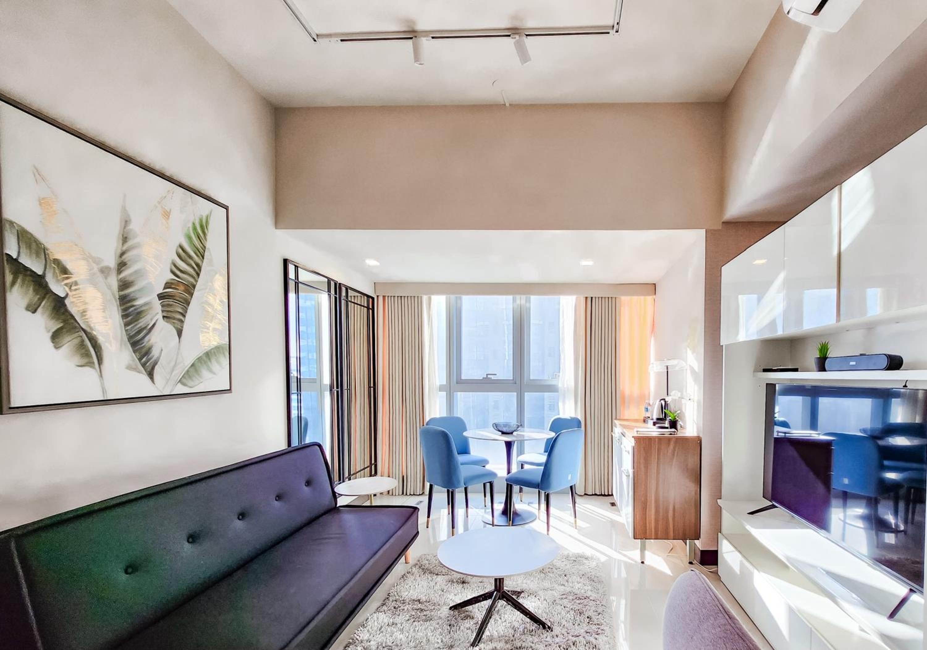 Family Two-Bedroom Apartment with View
