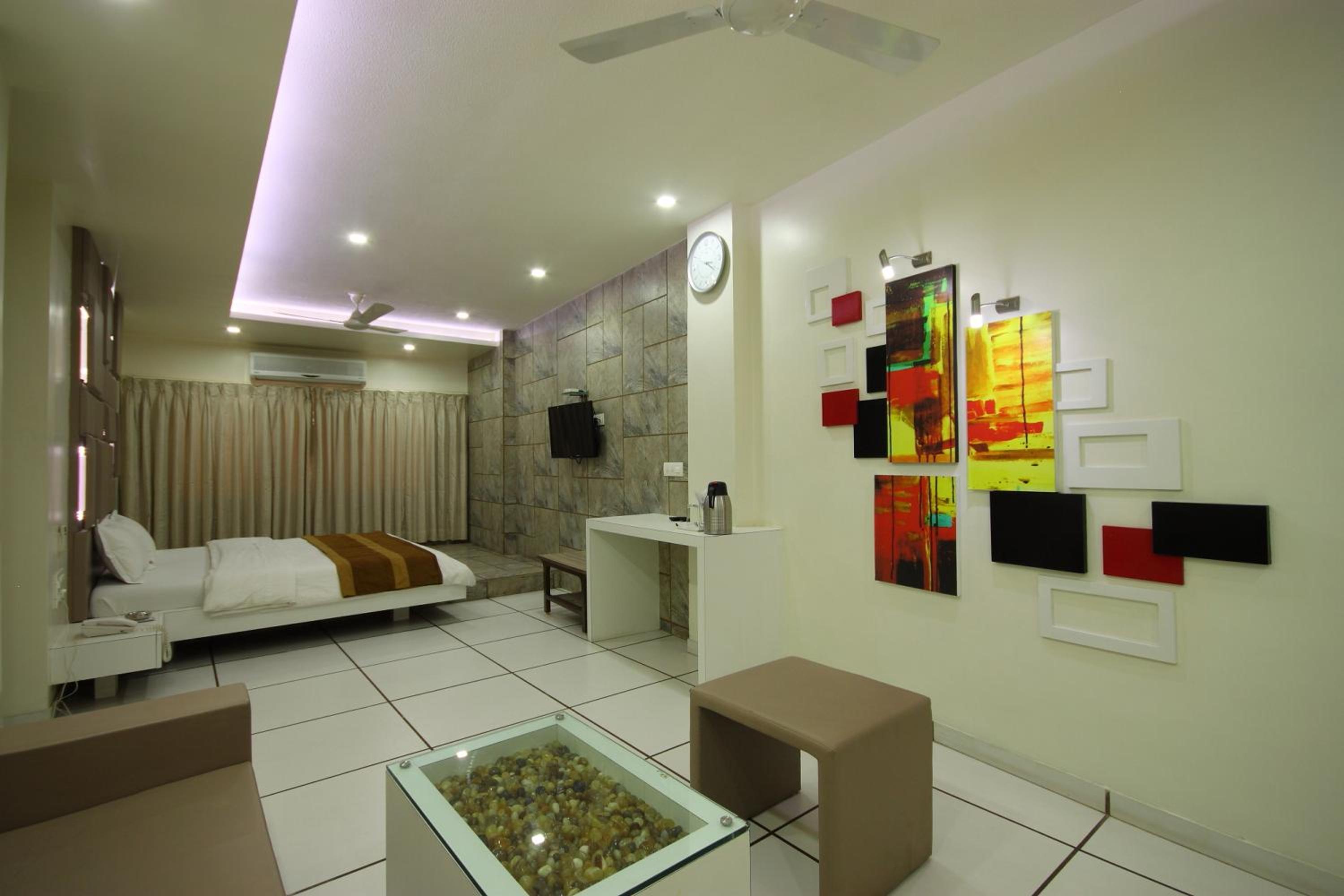 Executive Suite photo 2