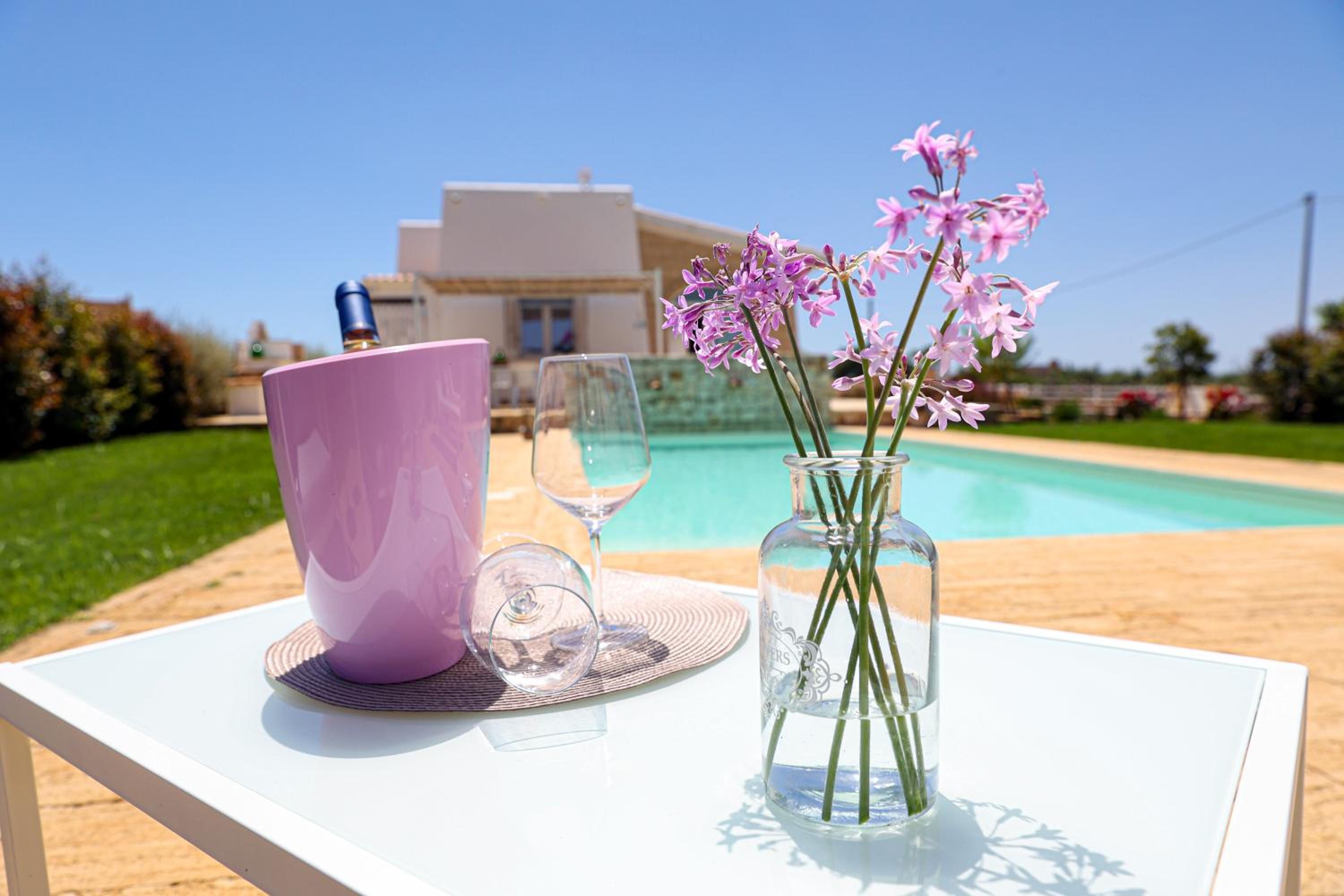 Three-Bedroom Villa photo 3