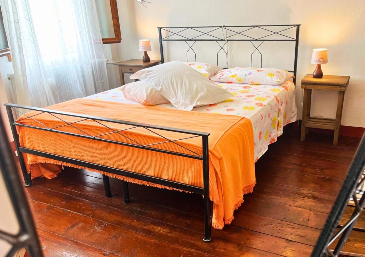 Double Room with Shared Bathroom photo 1