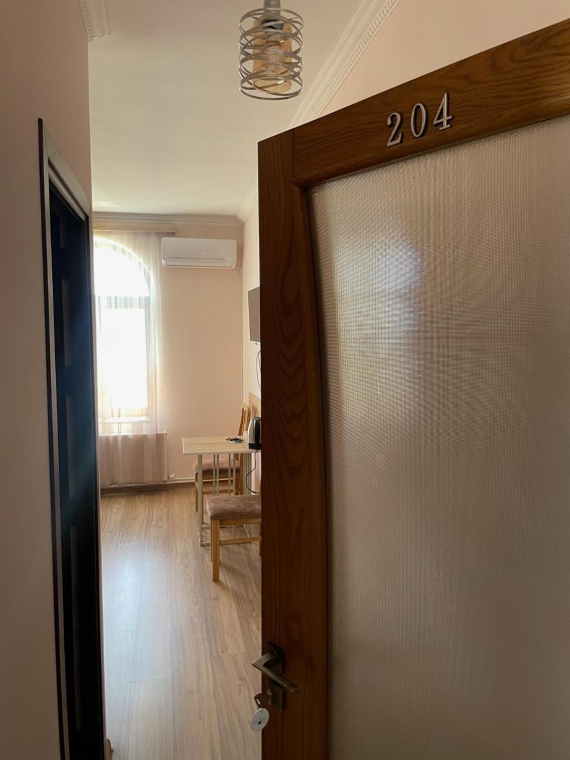 Twin Room with Mountain View