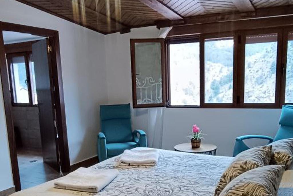 Deluxe Room - Photo 8