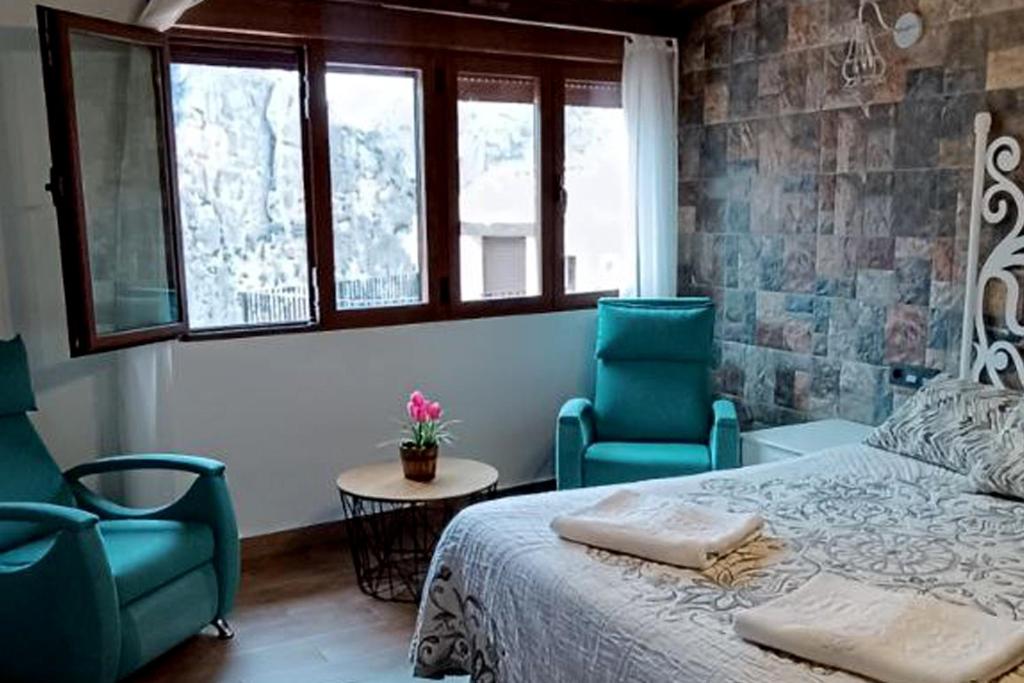 Deluxe Room - Photo 10