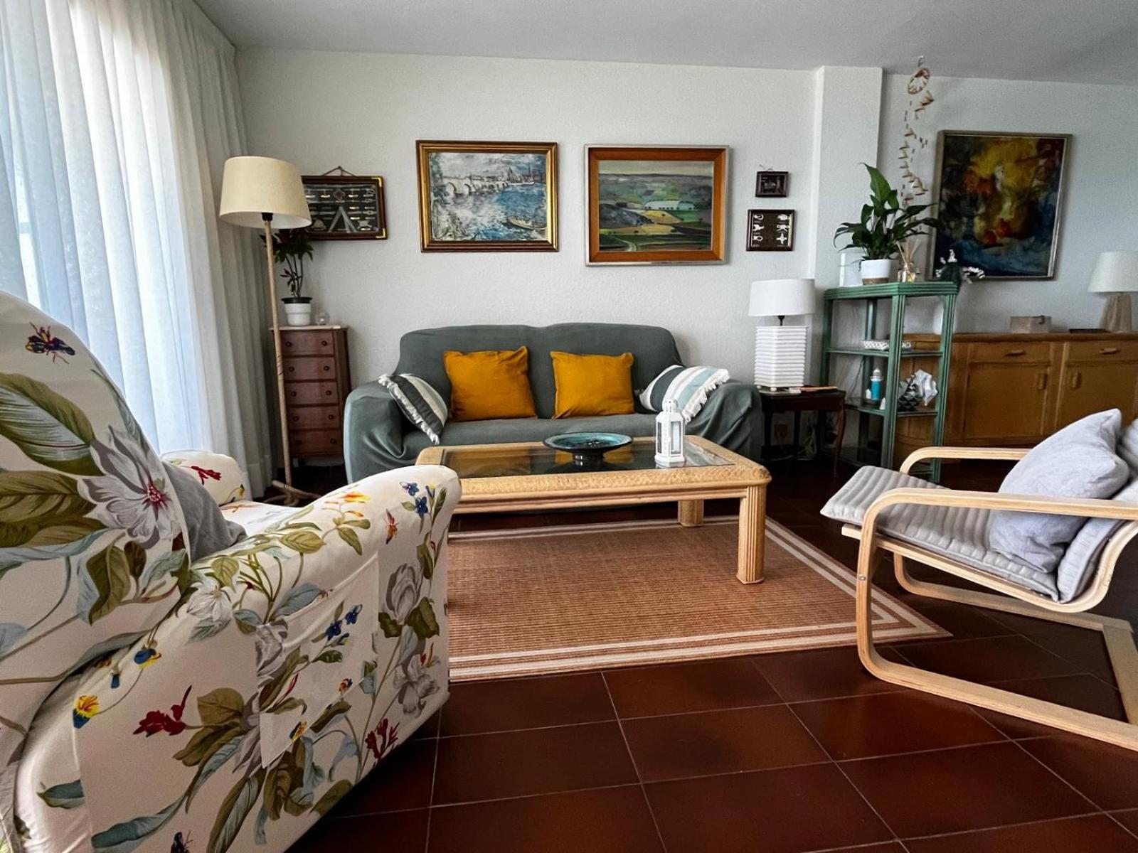 Apartamento de tres habitaciones (compartido con anfitrión)
