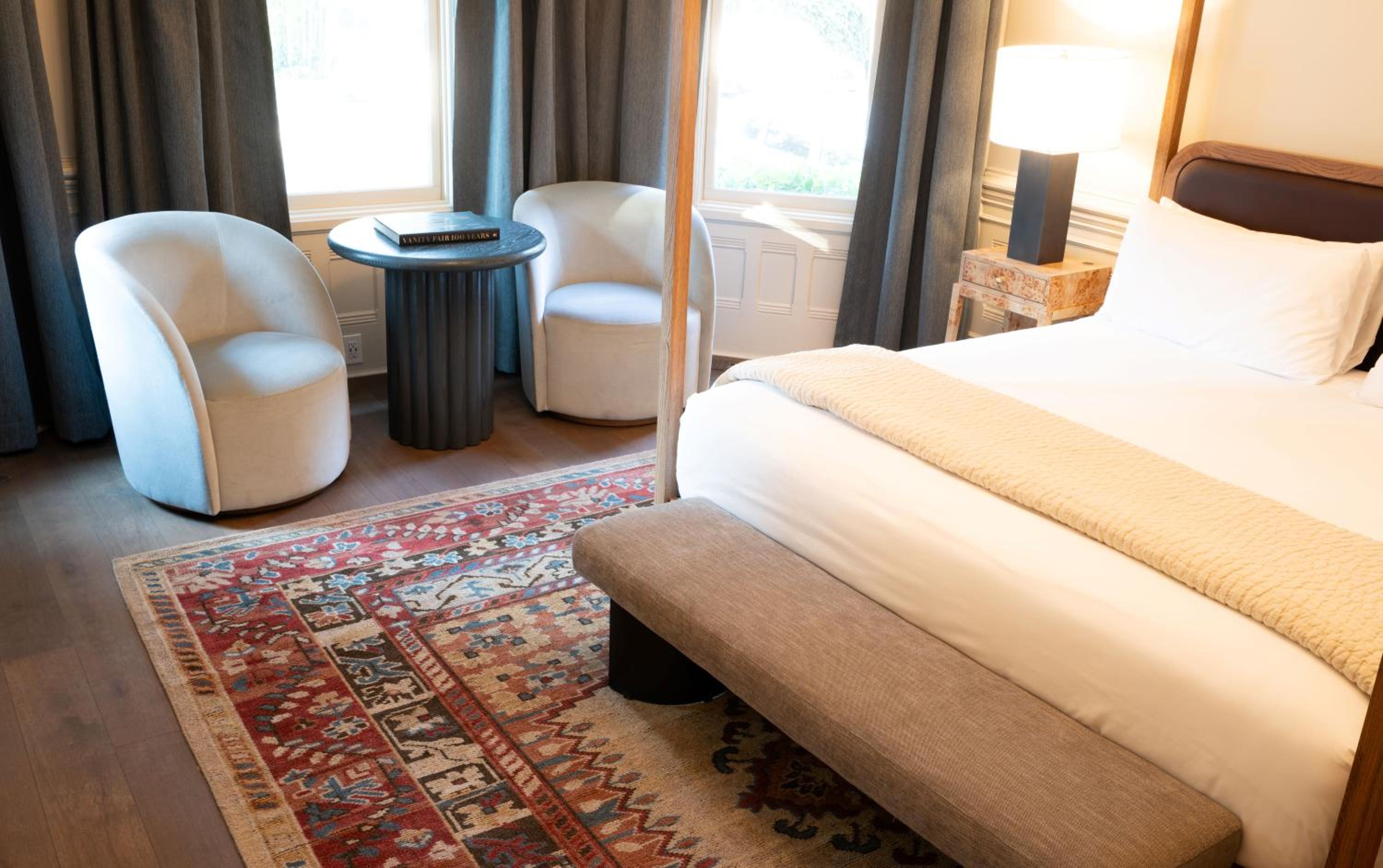 Deluxe King Room - Photo 3