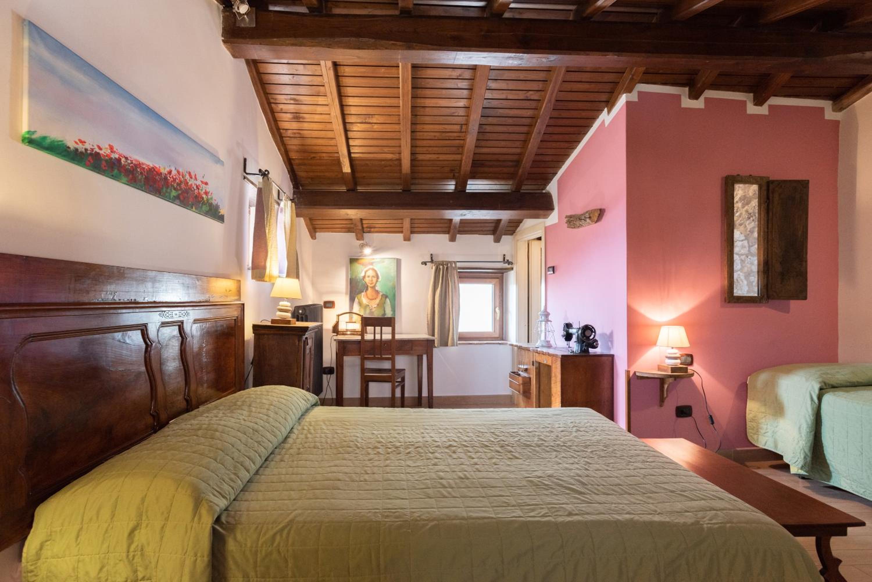 Quadruple Room - Photo 7