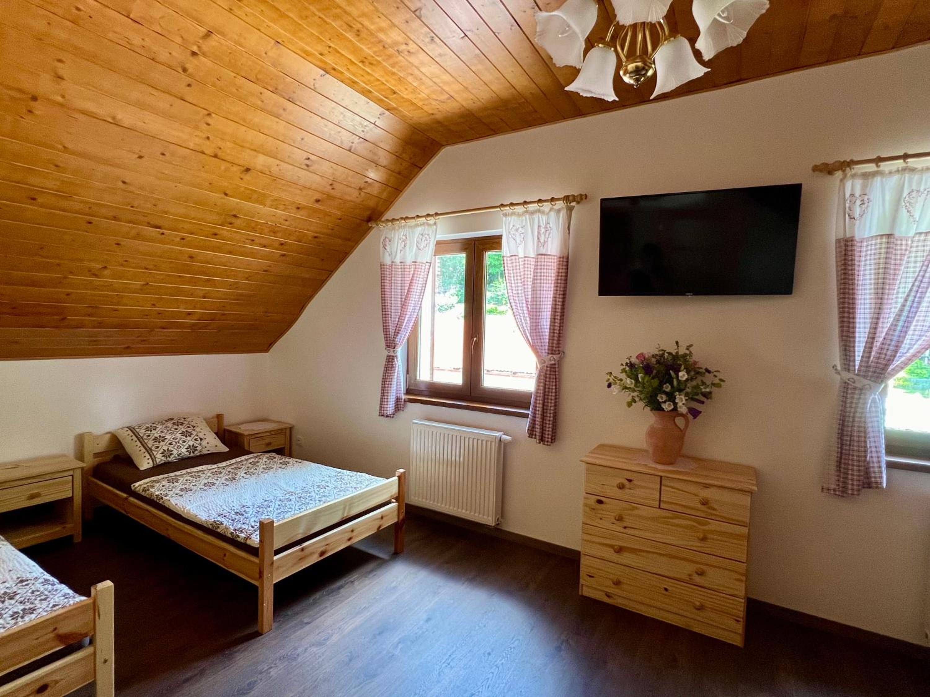 Family Room with Private Bathroom photo 1