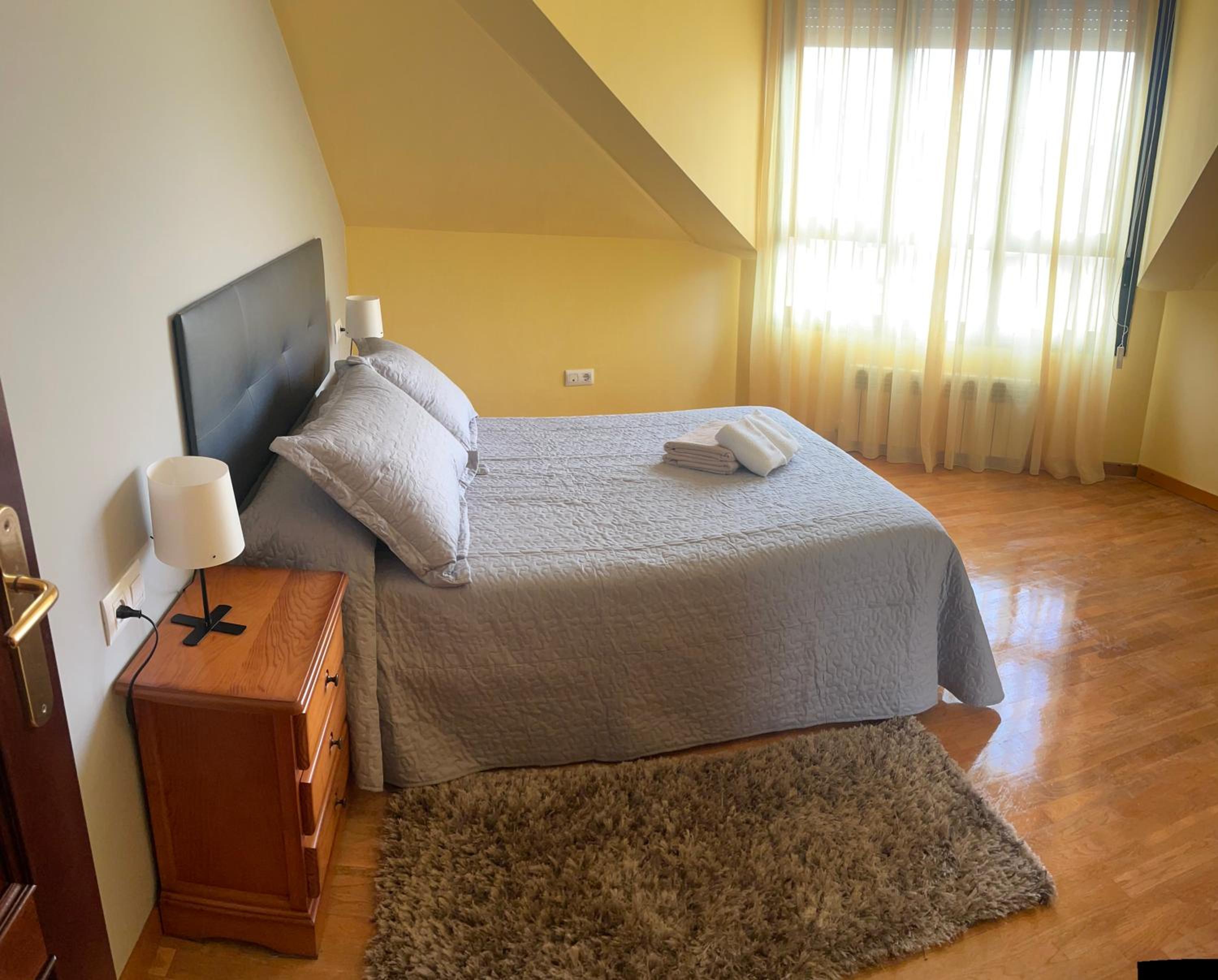 Apartment photo 2