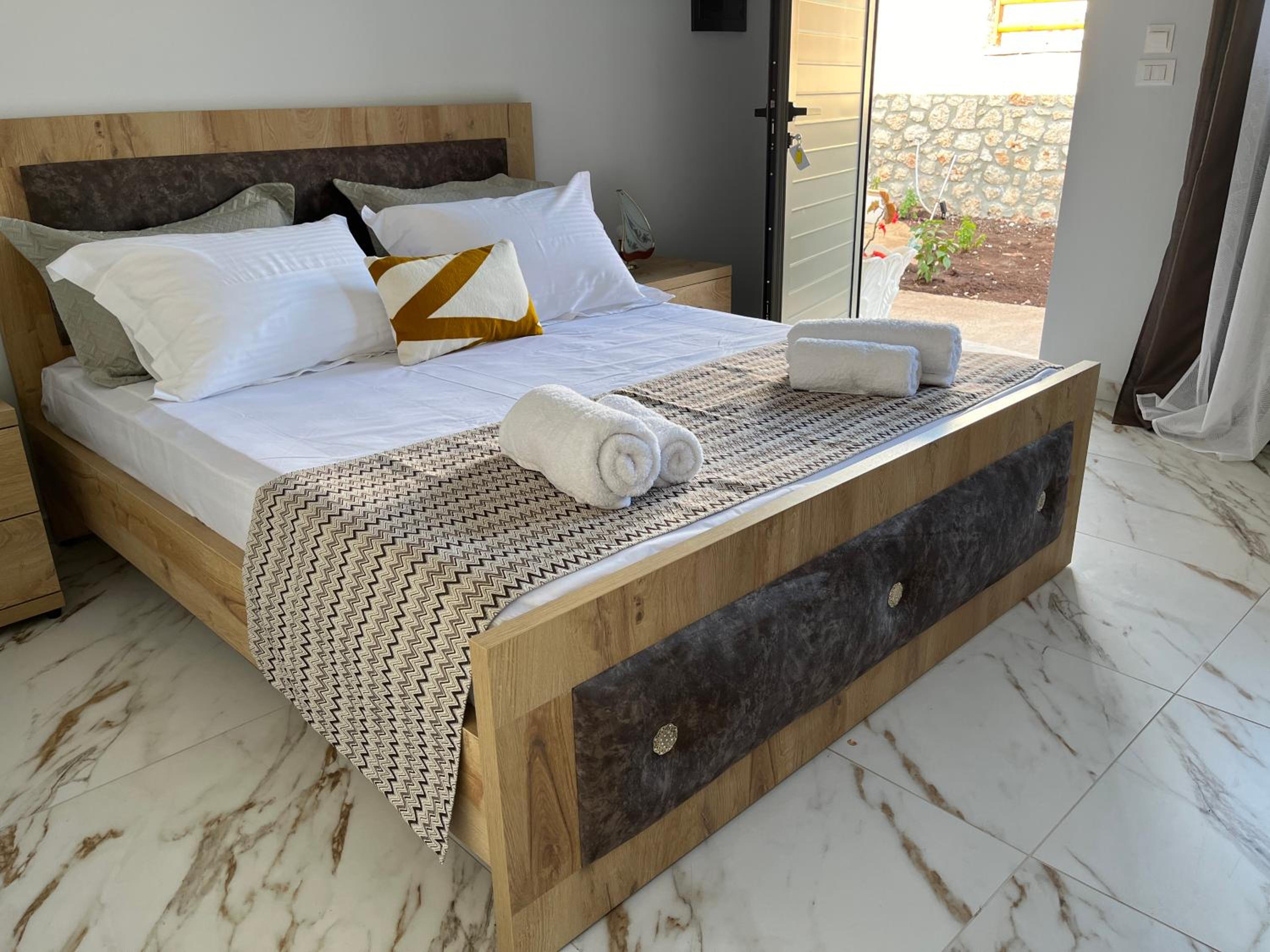 Double or Twin Room with Terrace photo 3