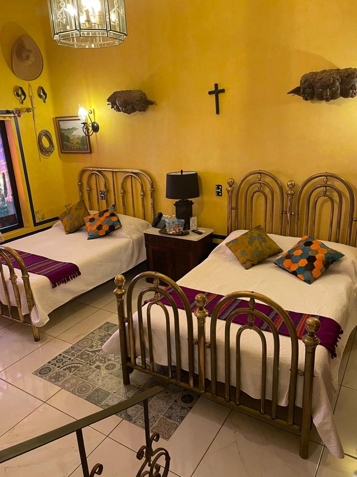 Double Room - Photo 2
