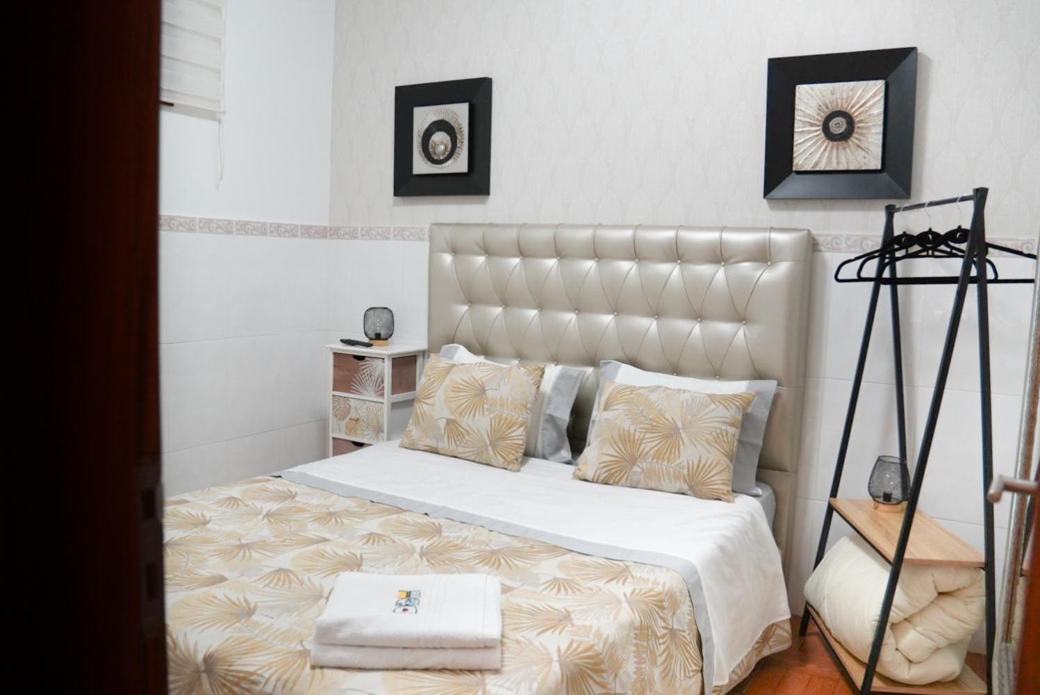 Two-Bedroom House - Photo 21