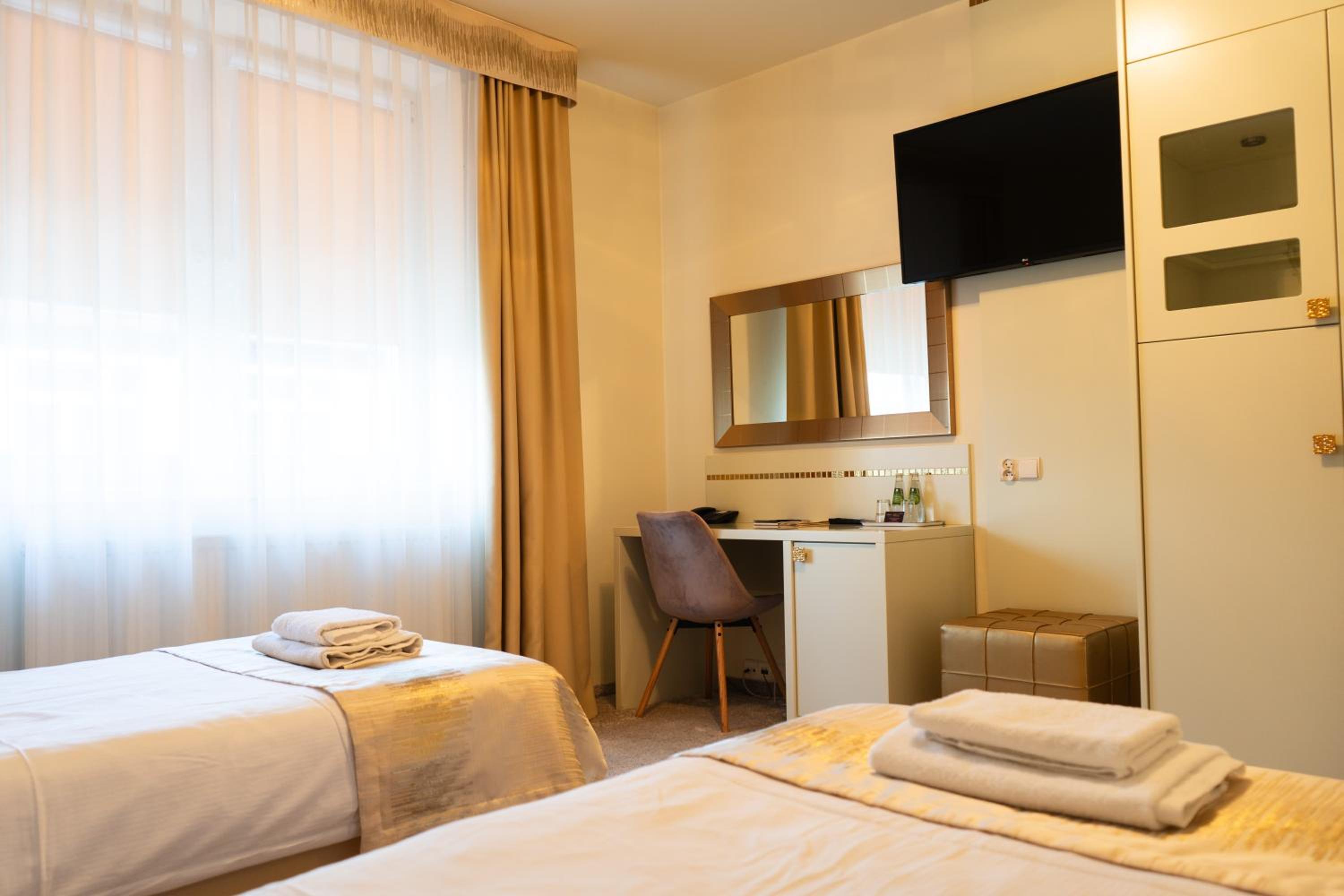 Family Junior Suite - Photo 2