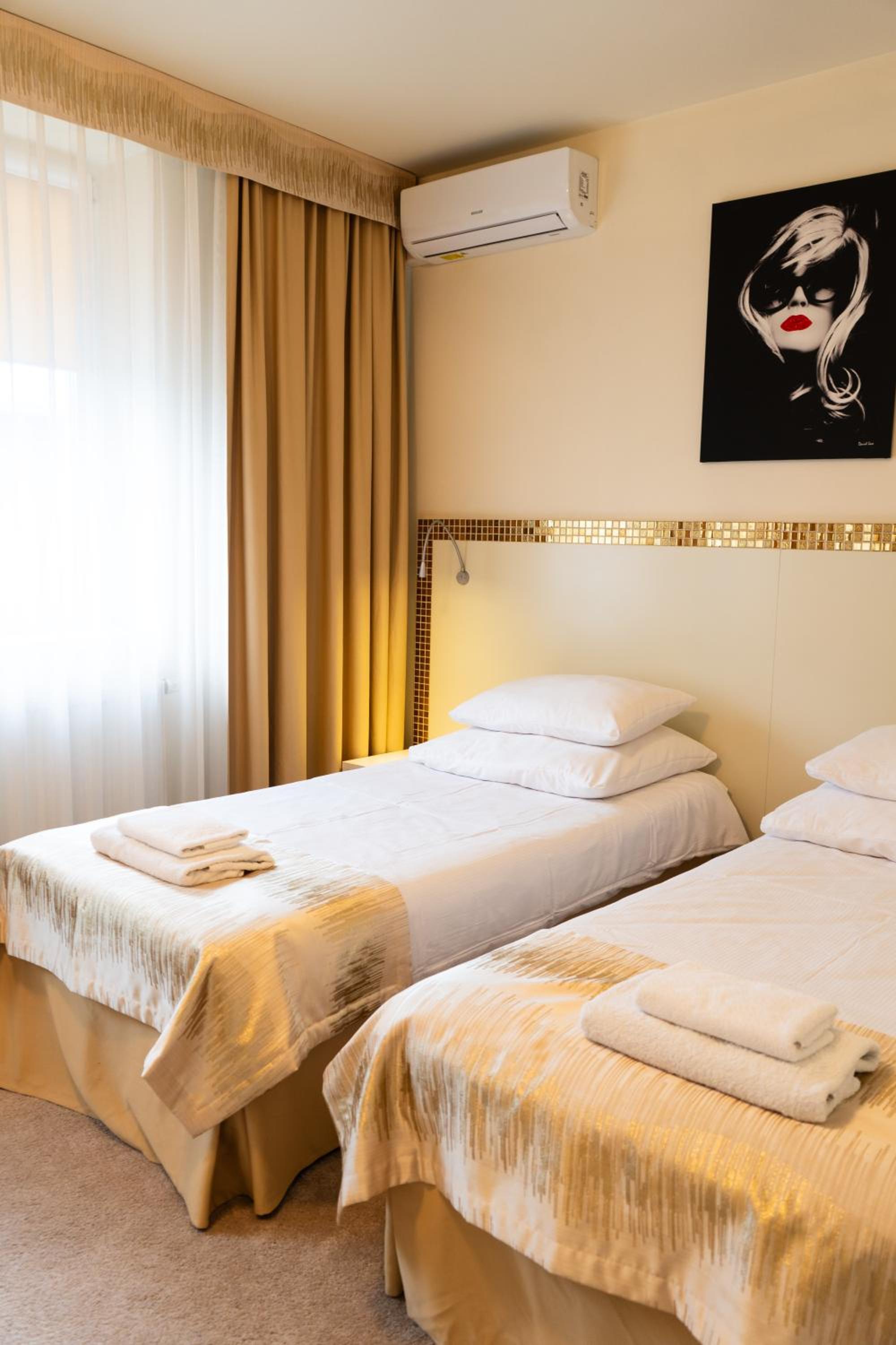 Family Junior Suite - Photo 3