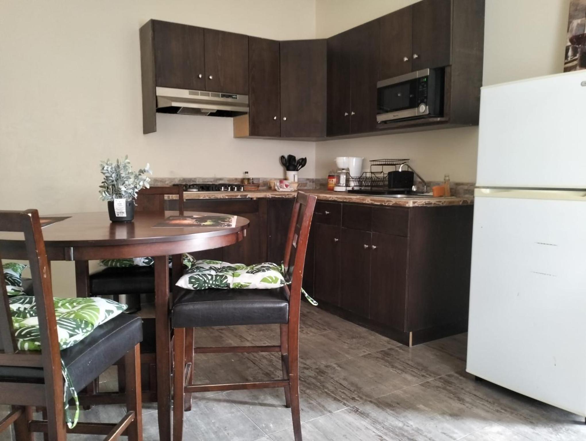 Studio Apartment - Photo 10