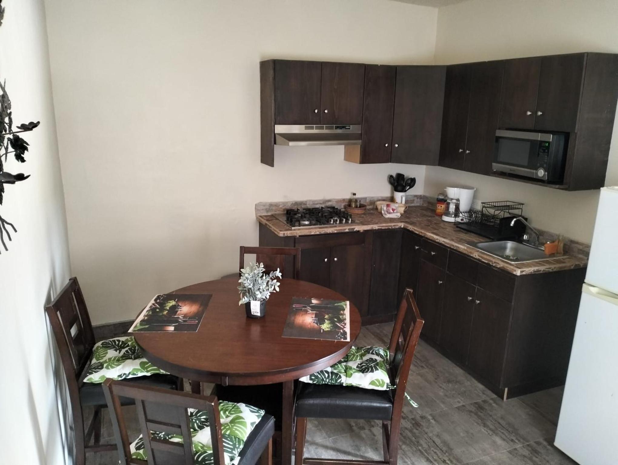 Studio Apartment - Photo 9