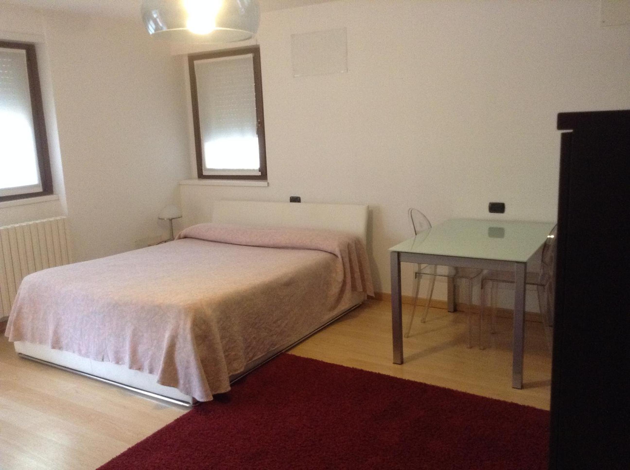 Double Room - Photo 2