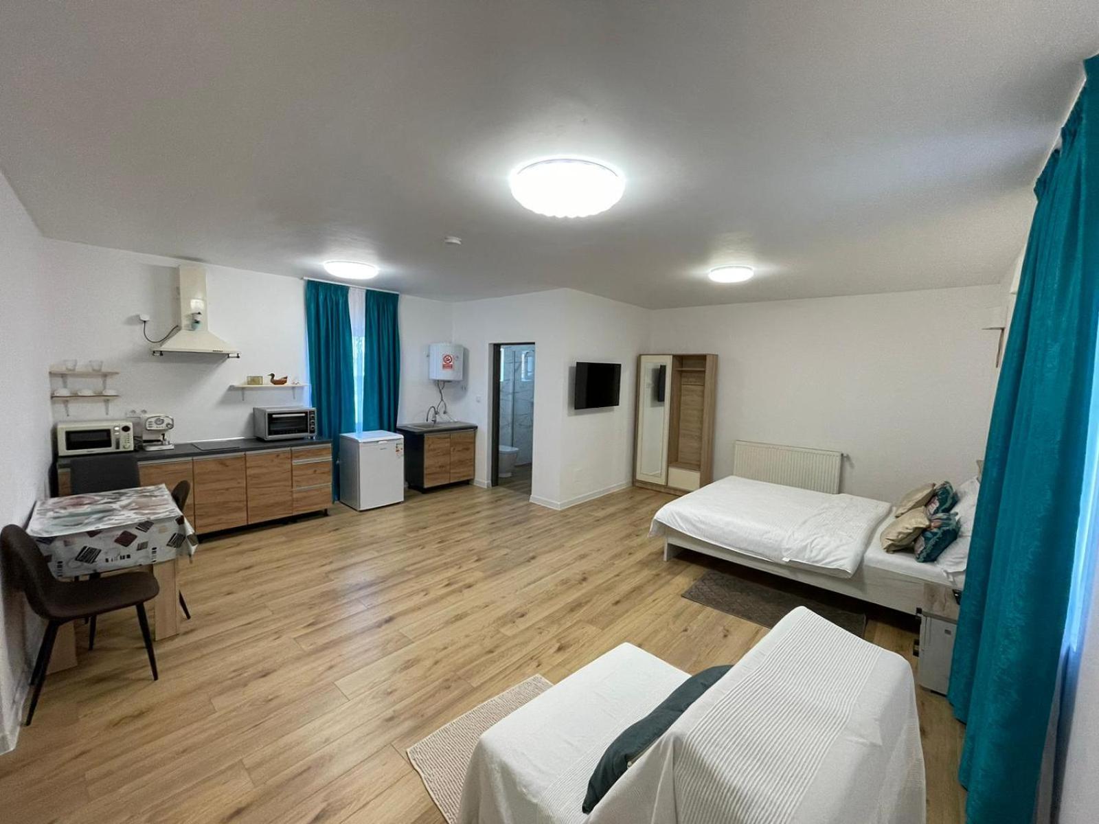 Deluxe Room (2 Adults + 1 Child) photo 1