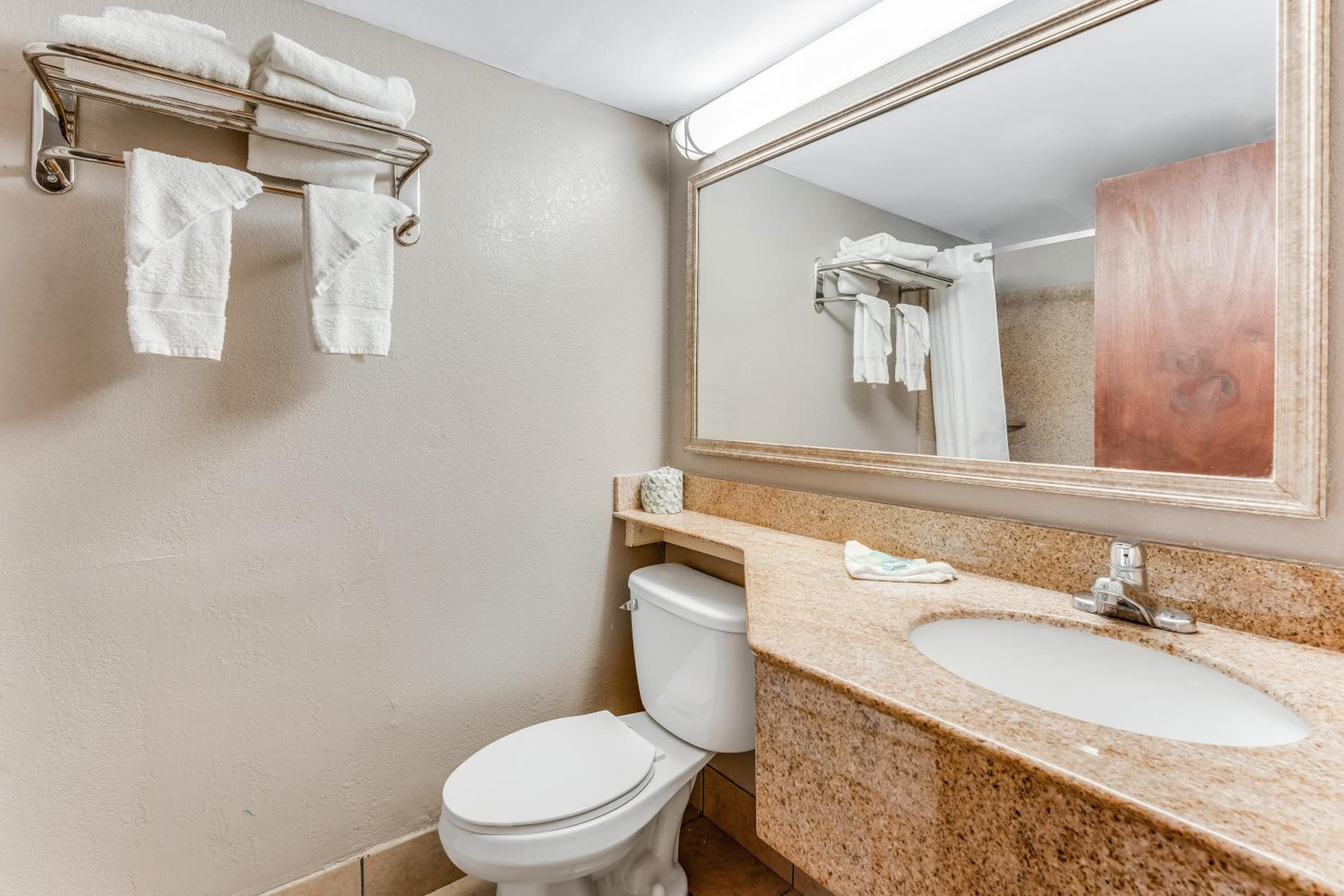 Double Room - Photo 4