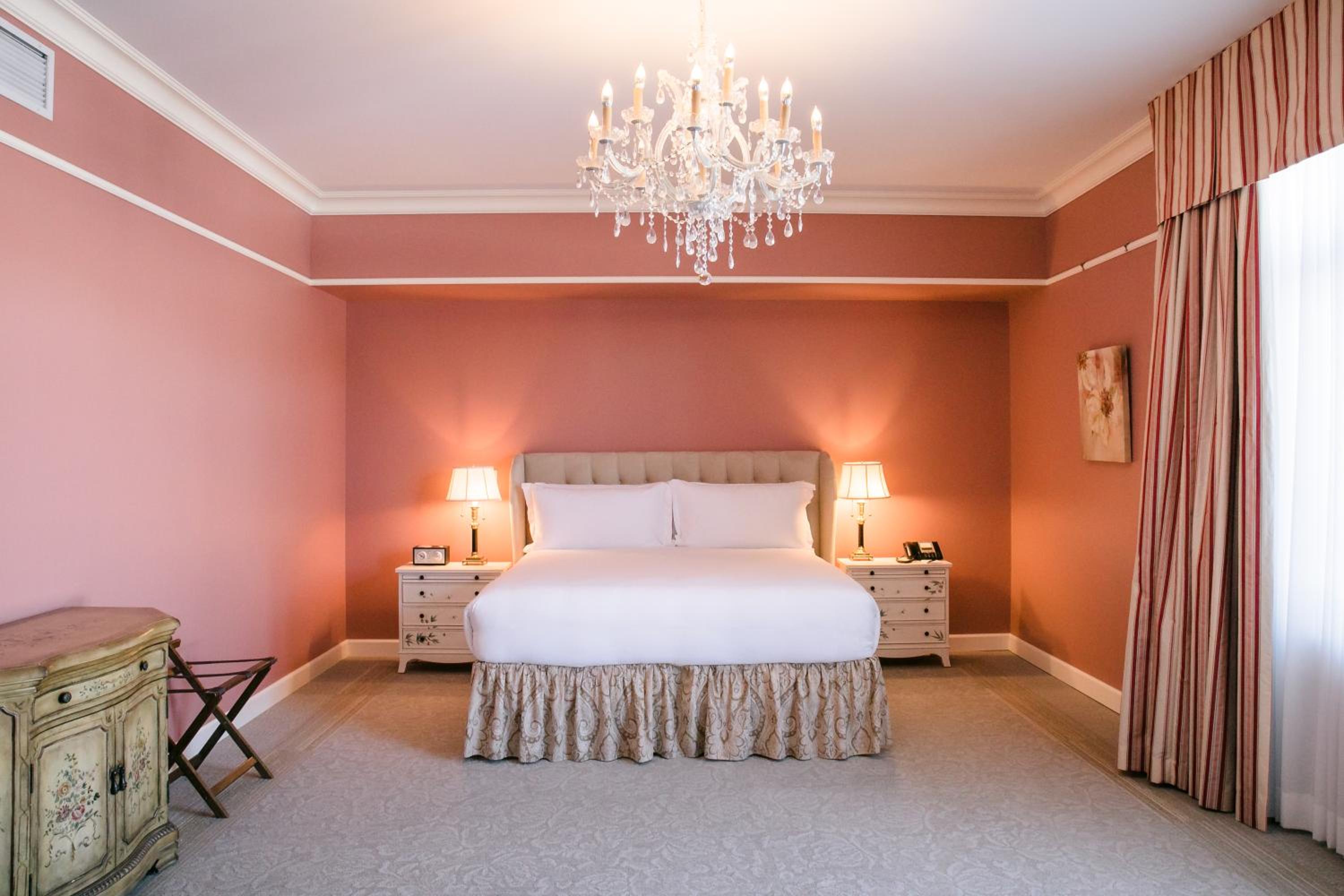 Superior King Suite
