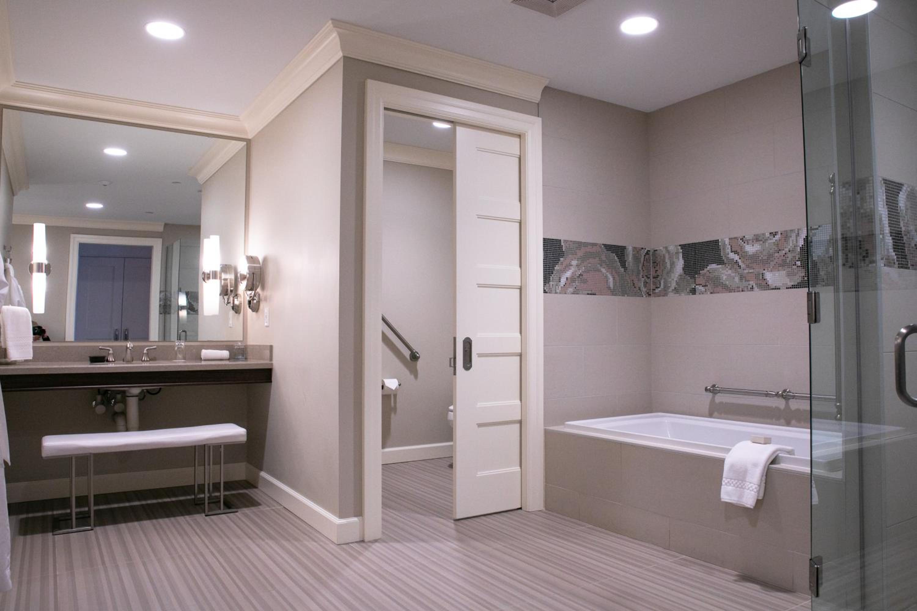 Superior Suite photo 3