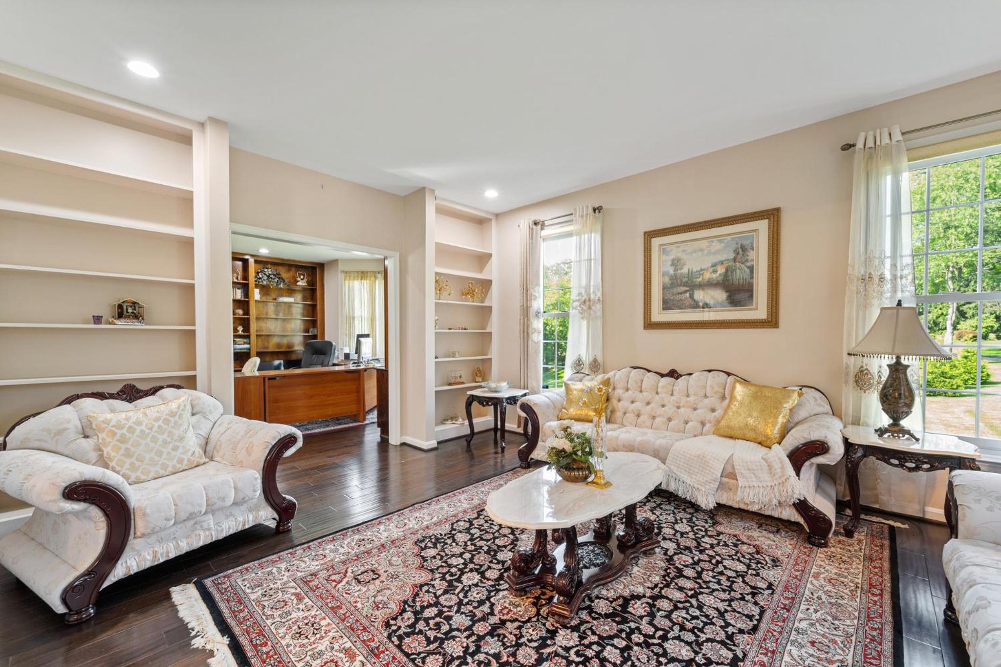 Villa photo 2
