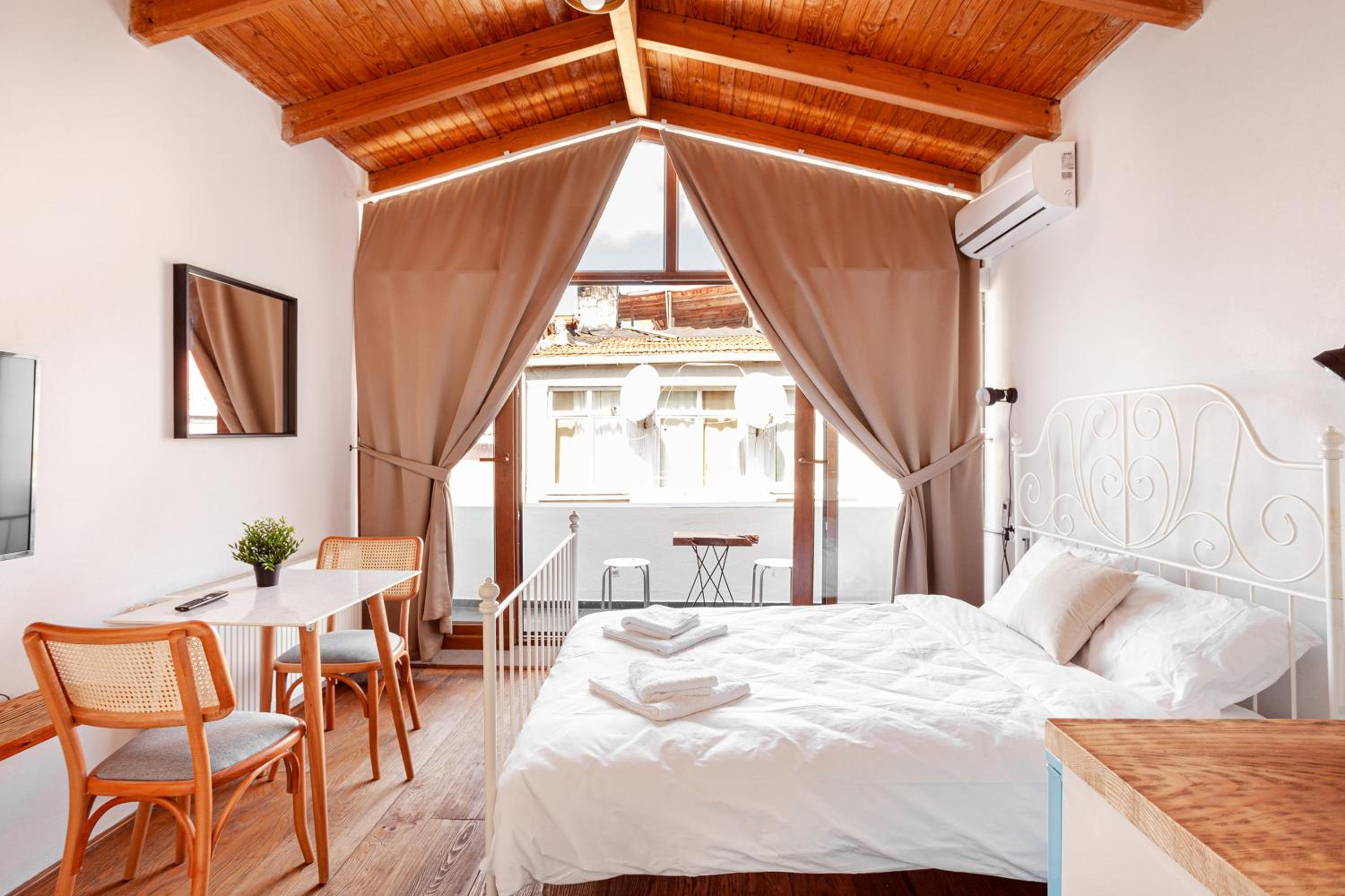 Double Room with Balcony photo 1