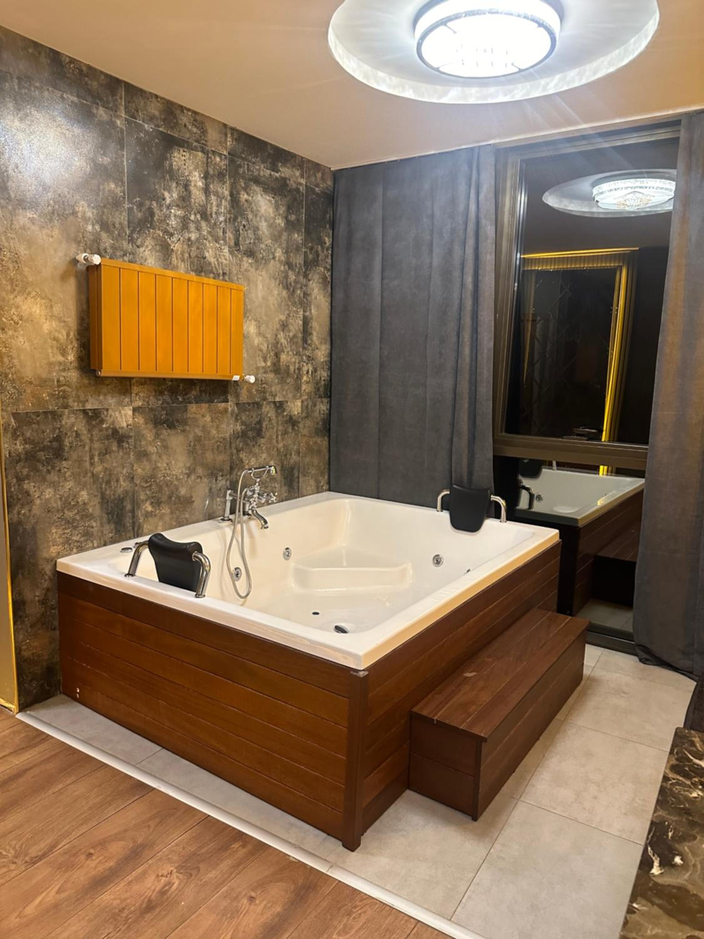 Deluxe Double Room with Bath