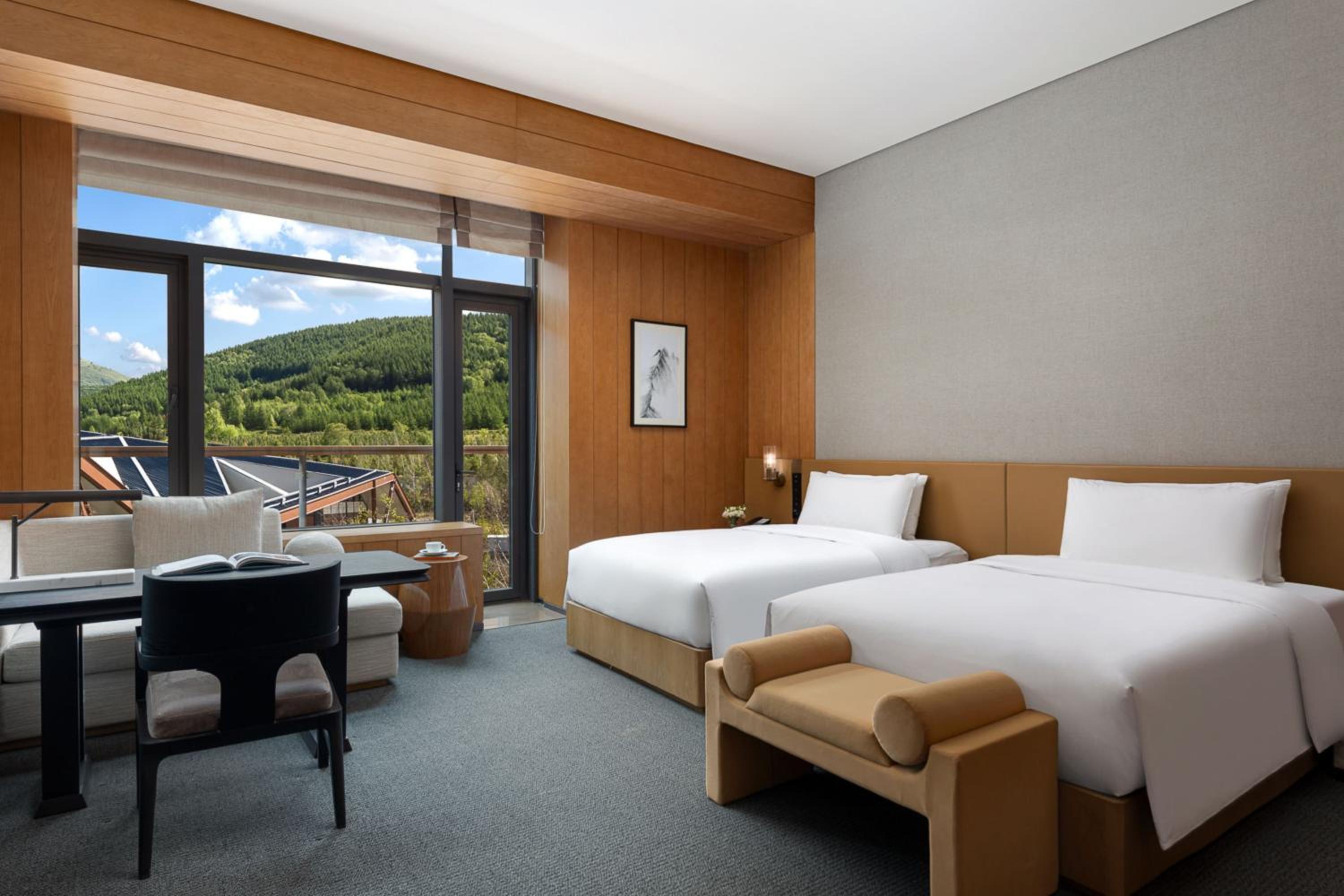 Classic Double Room With Two Double Beds photo 3