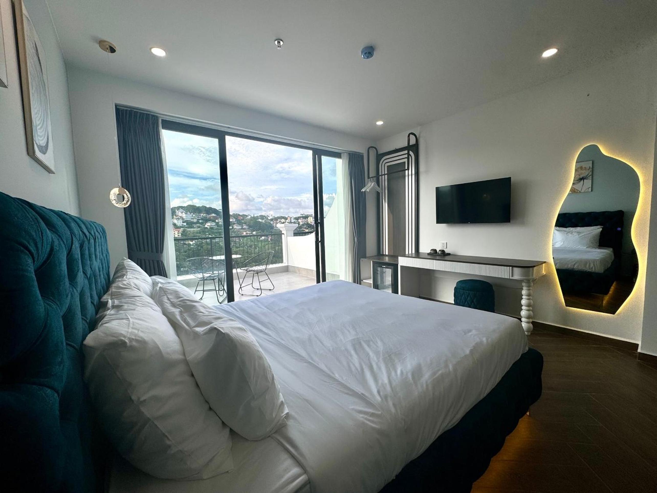 Deluxe Double Room photo 3