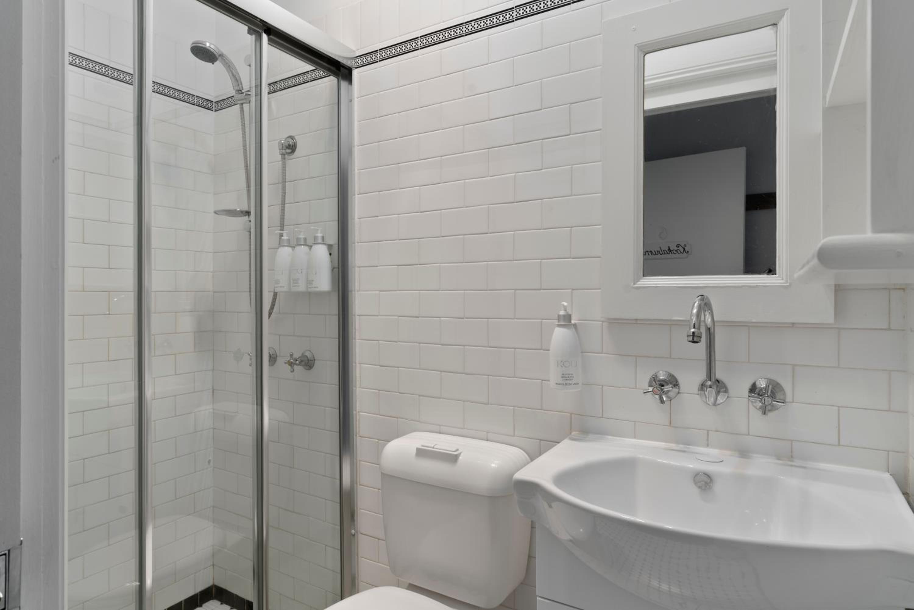 Double Or Twin Room photo 3