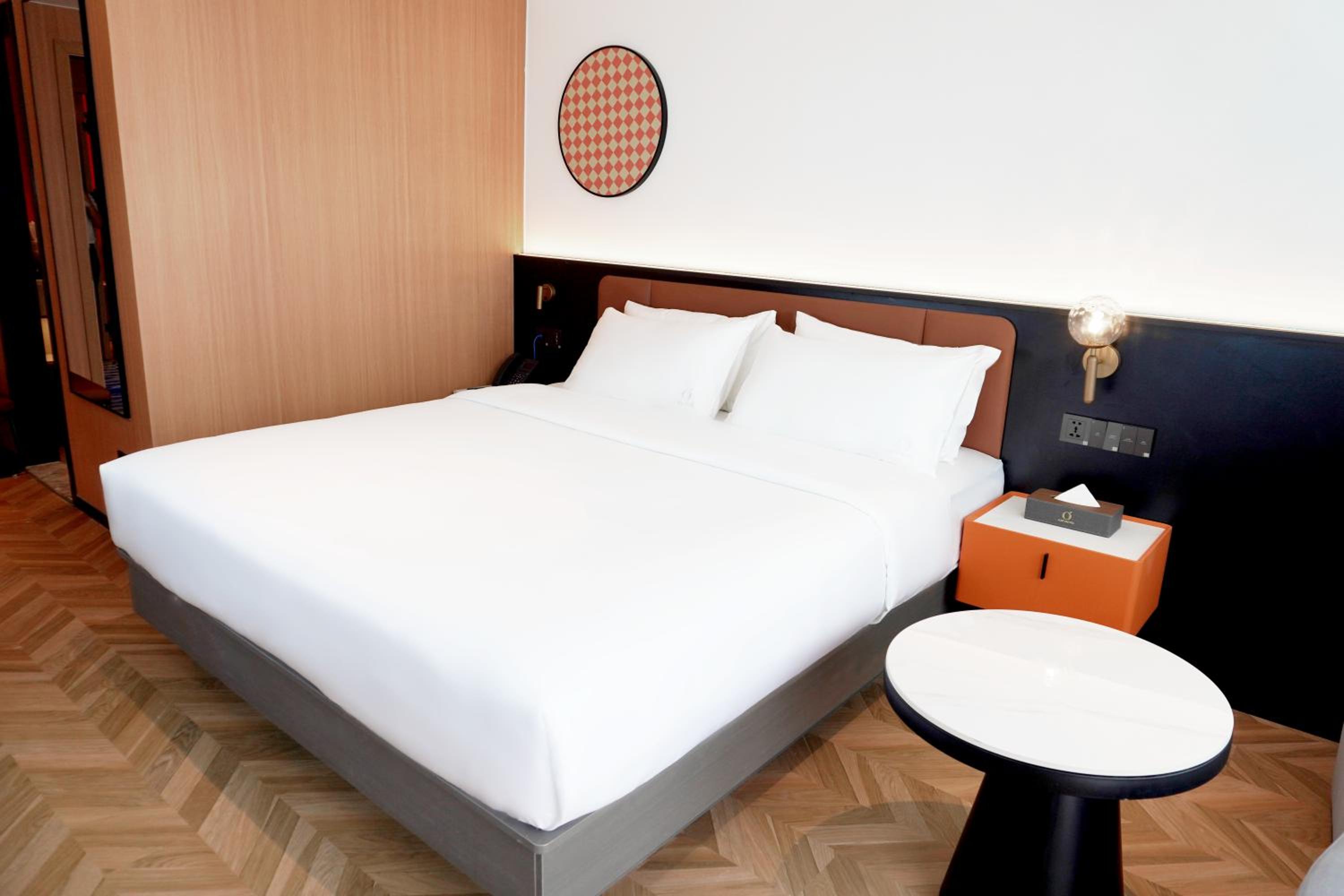 Deluxe King Room photo 2