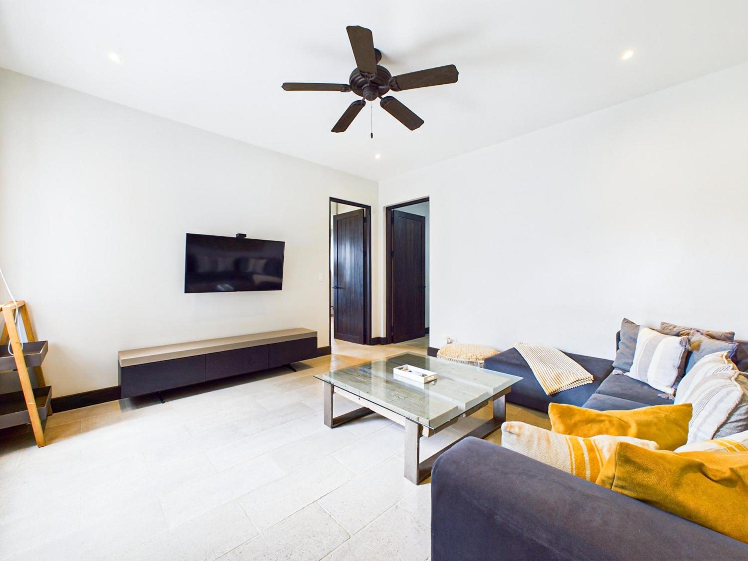 Four-Bedroom Vacation Home photo 3