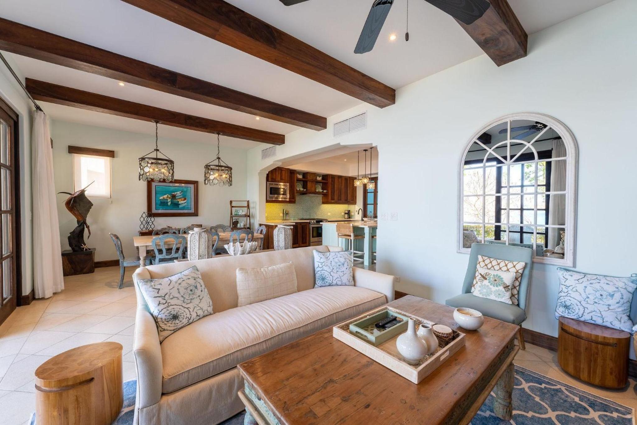 Three-Bedroom Vacation Home  photo 1