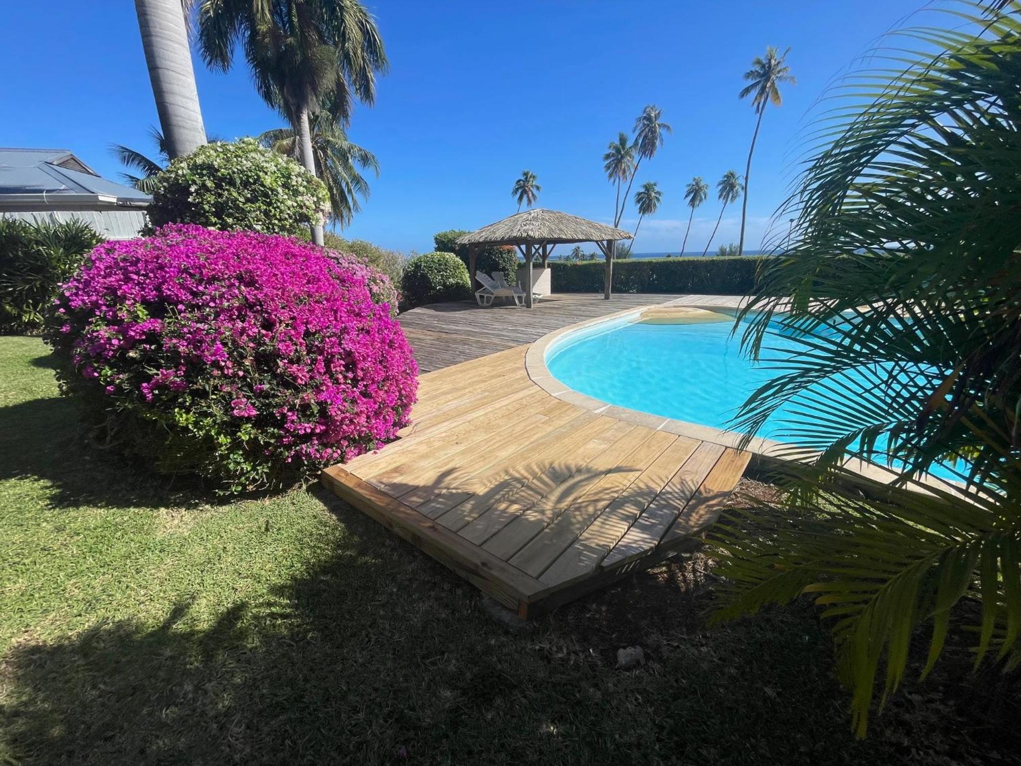 Bungalow with Sea View photo 3