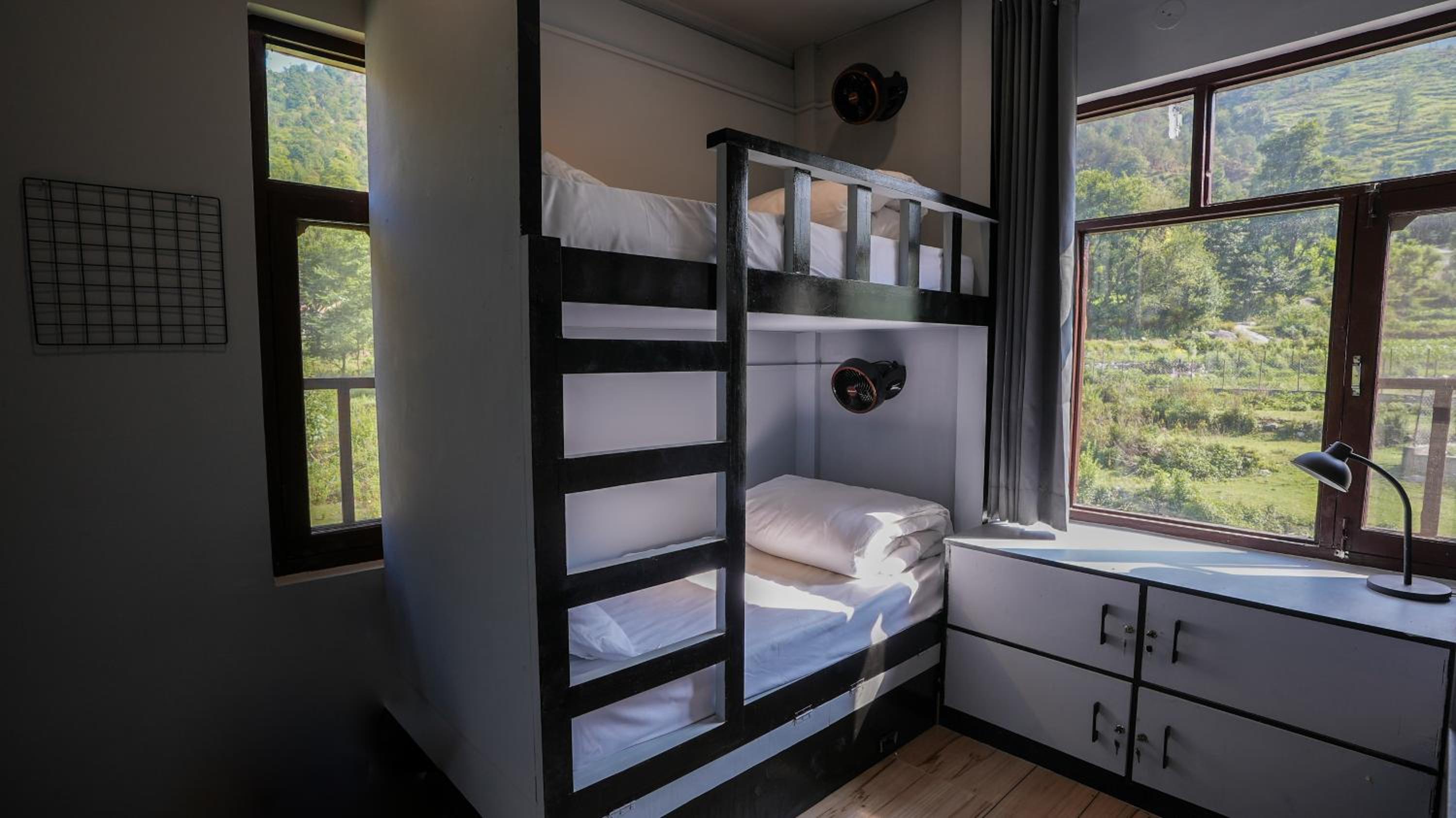 Bed in 4-Bed Female Dormitory Room photo 3