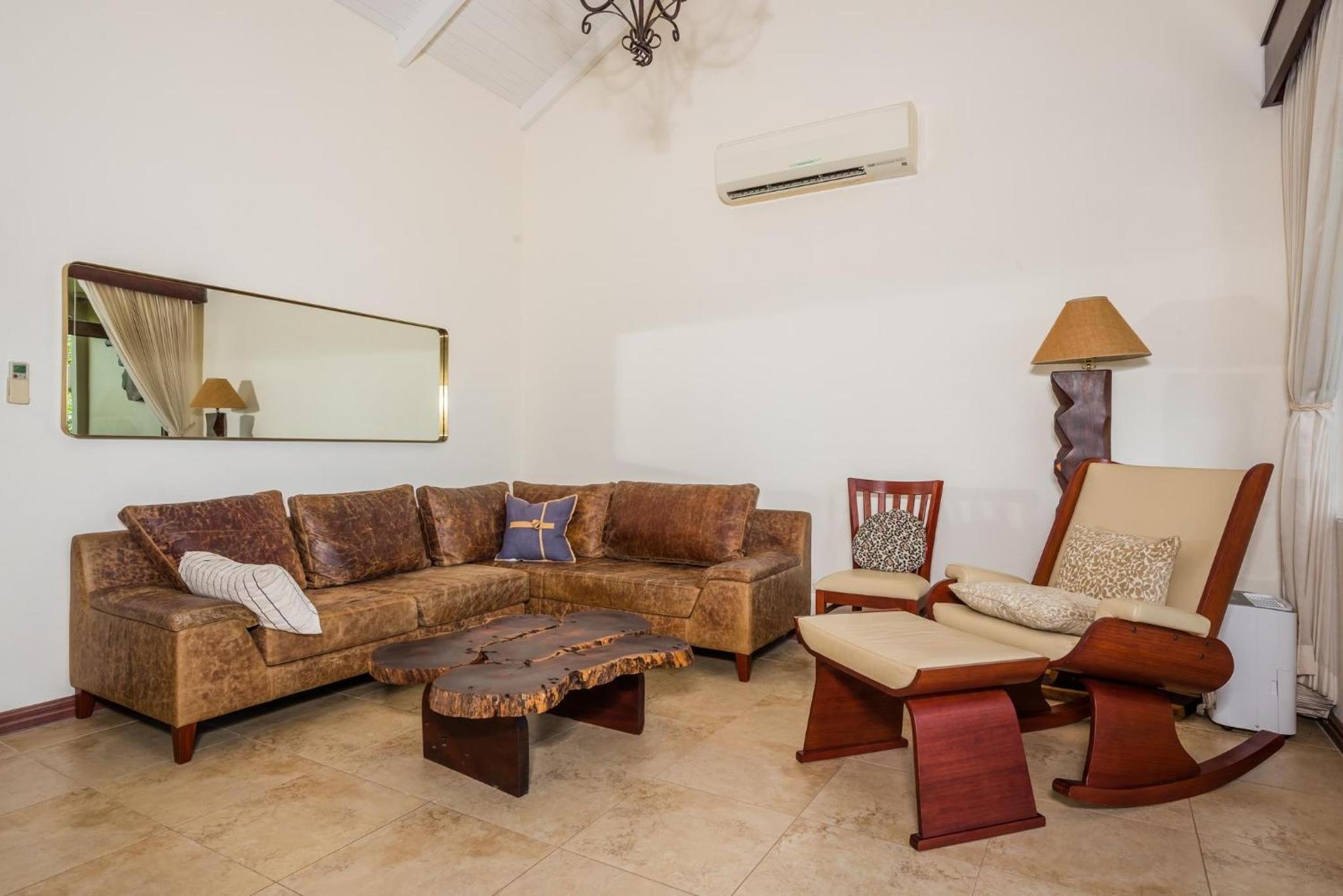 Three-Bedroom Vacation Home  photo 1