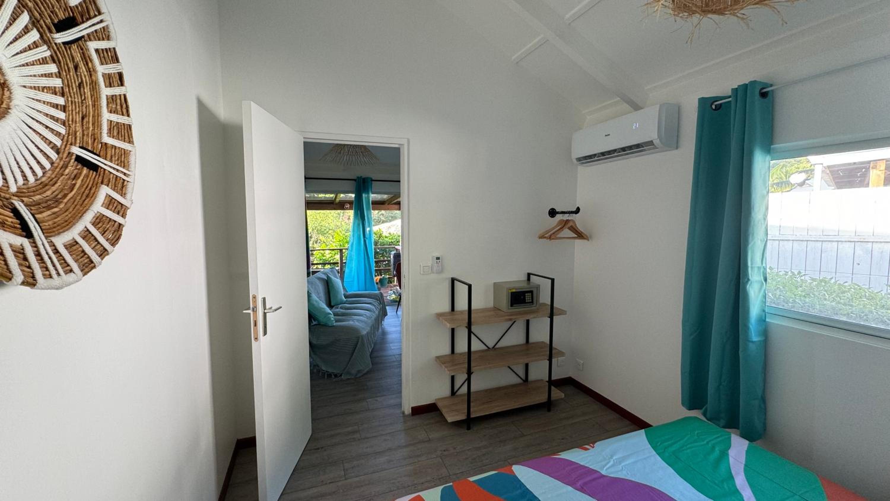 Bungalow with Sea View photo 3