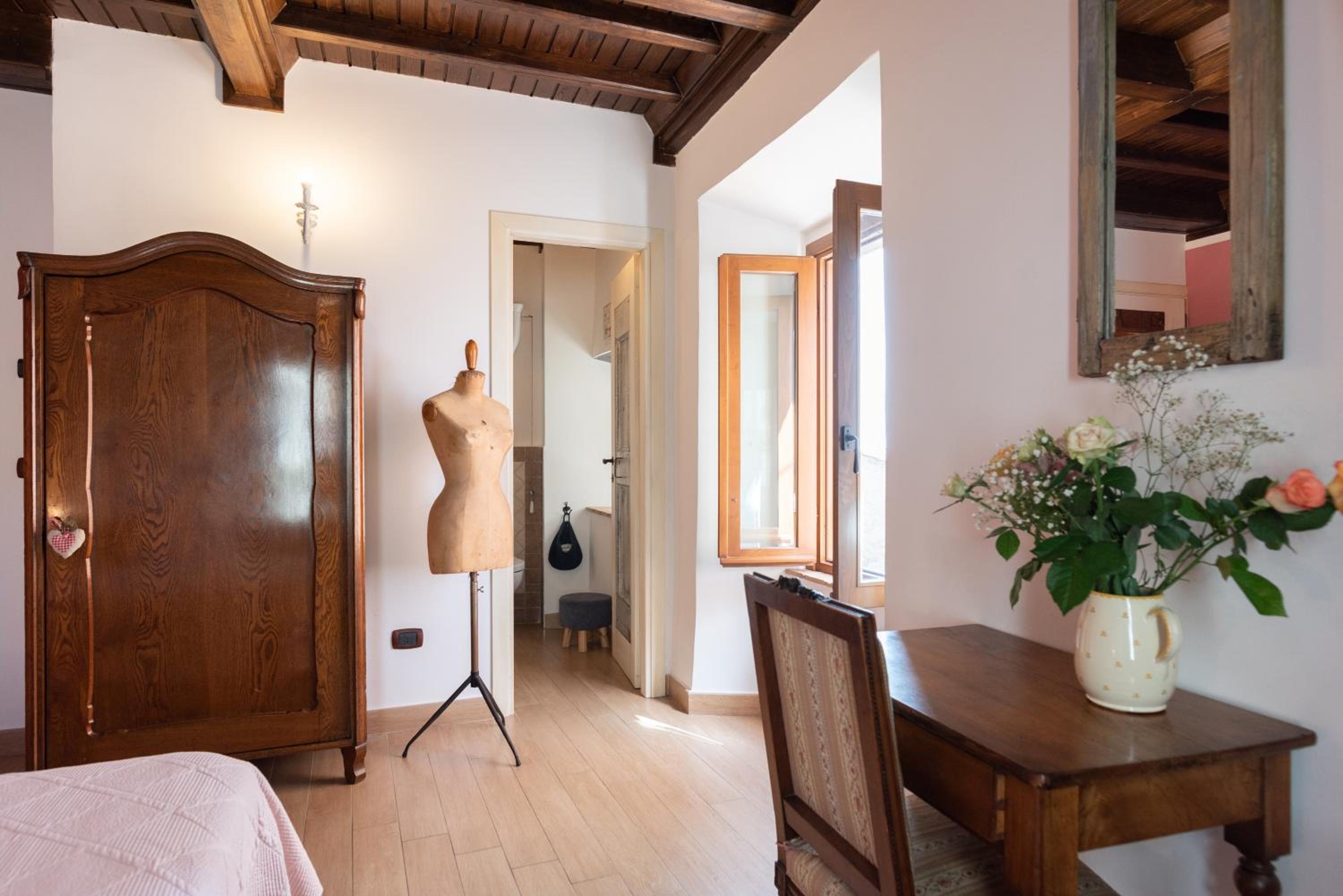 Standard Double or Twin Room - Photo 21