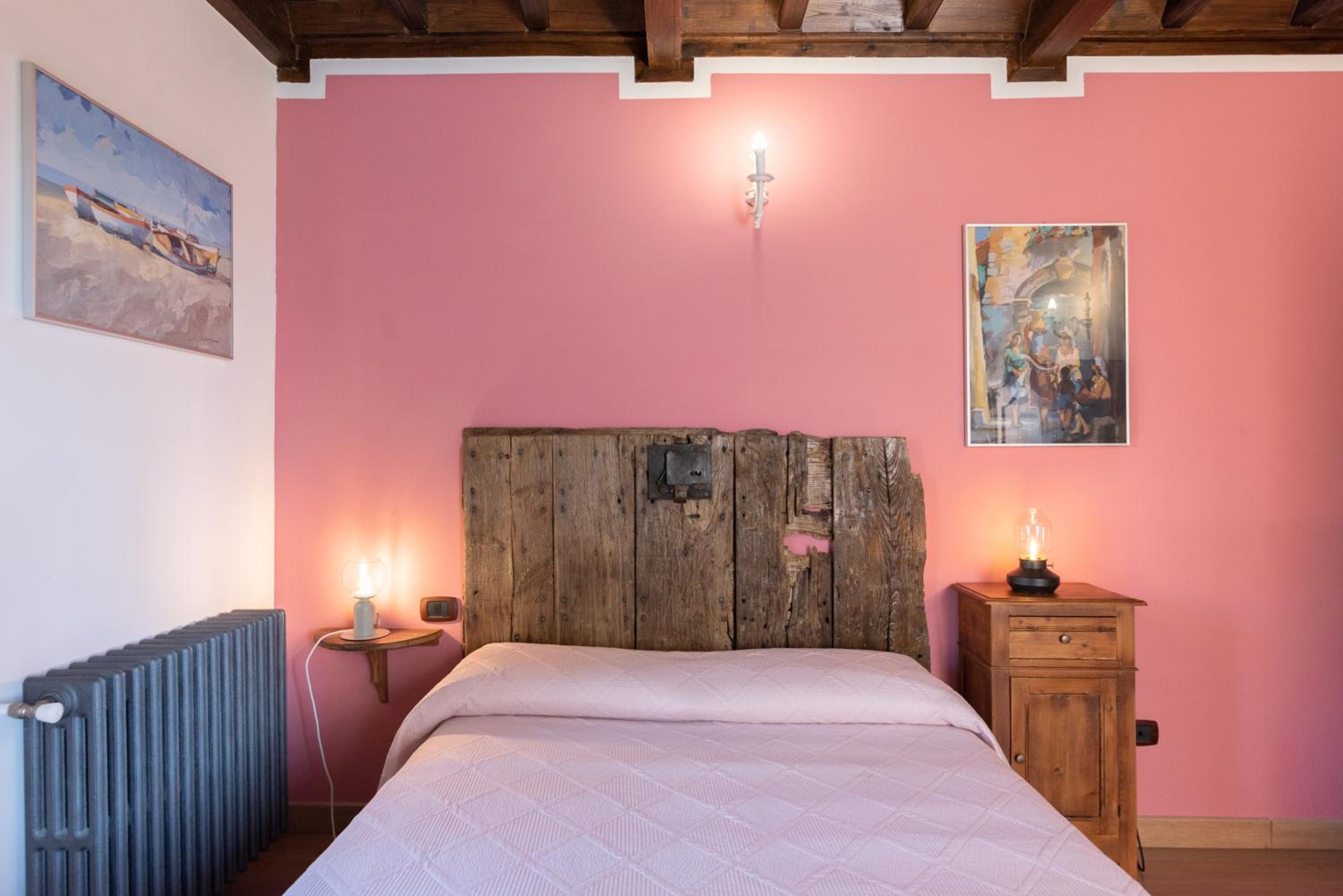 Standard Double or Twin Room - Photo 16