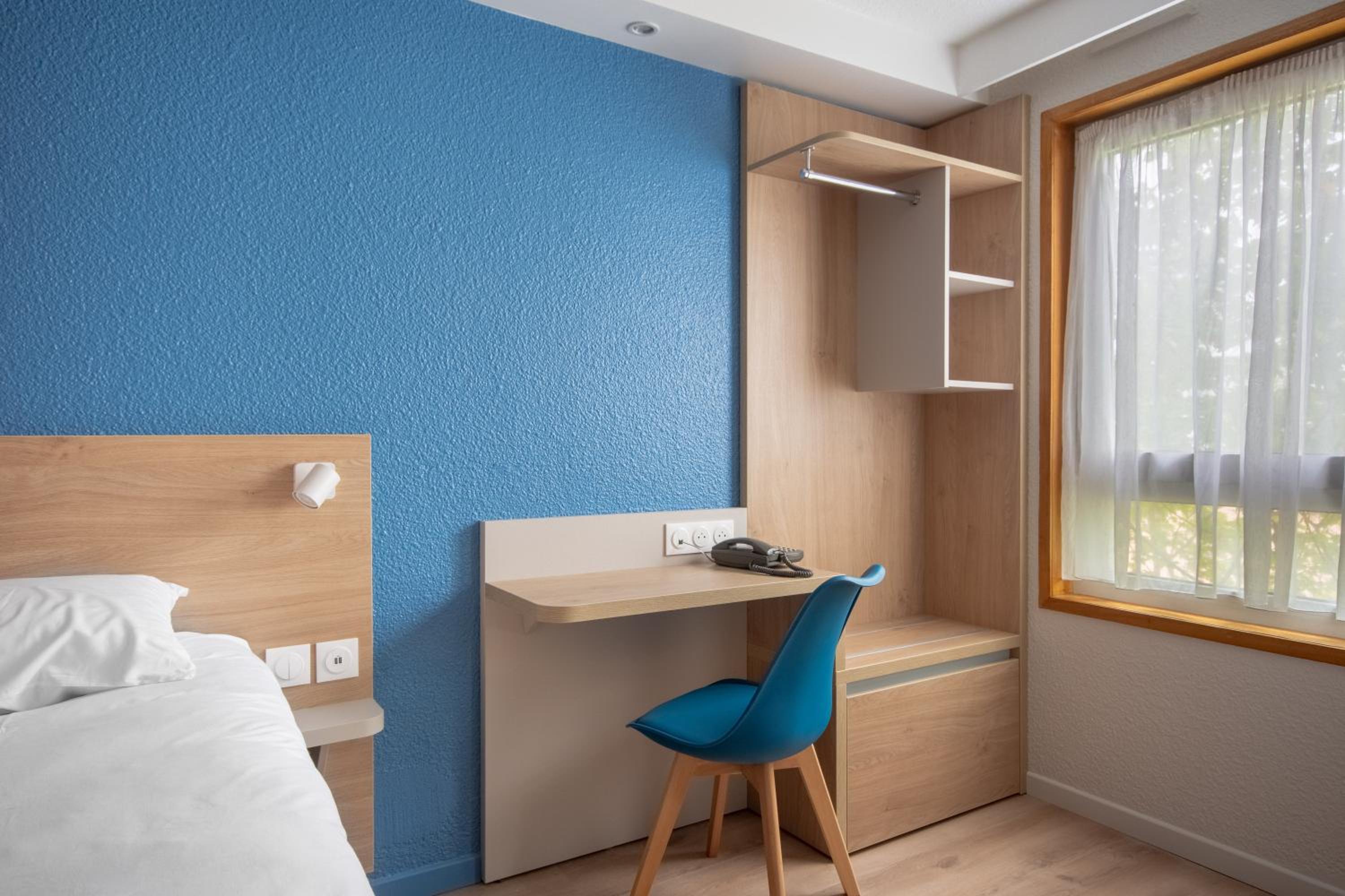 Standard Twin Room photo 3