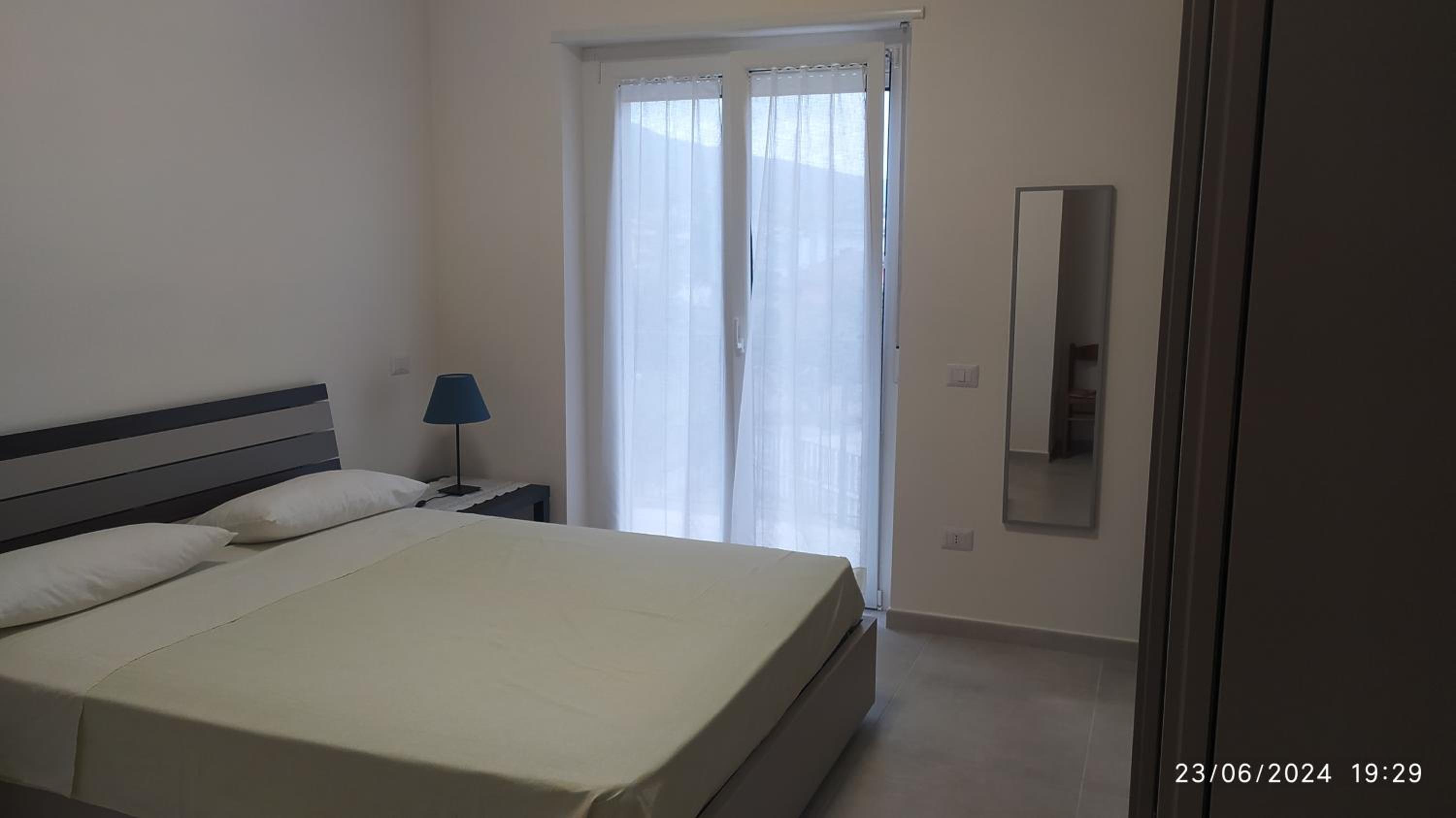 Two-Bedroom Apartment with Terrace photo 2