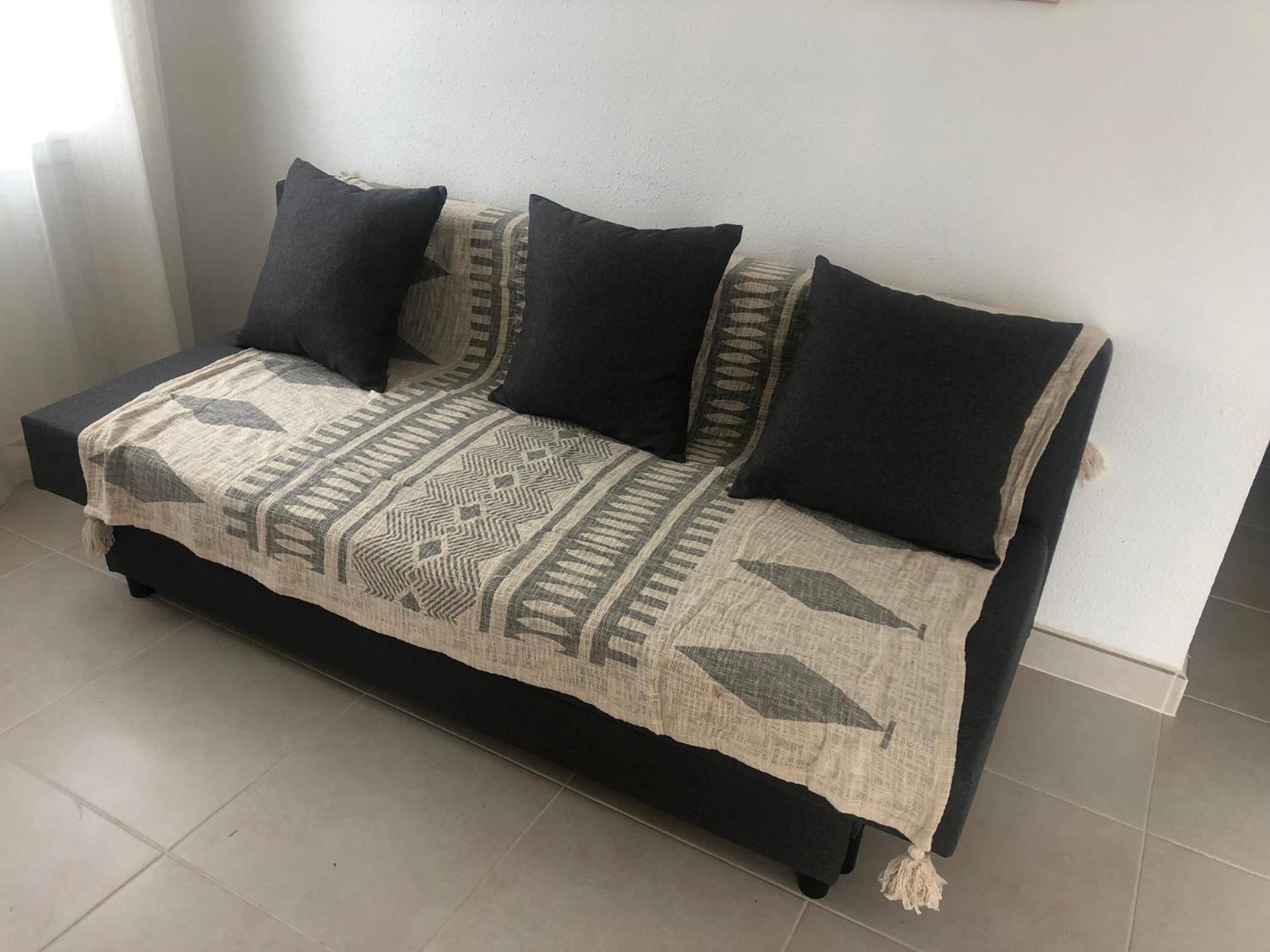 Apartamento de dos habitaciones en el primer piso.