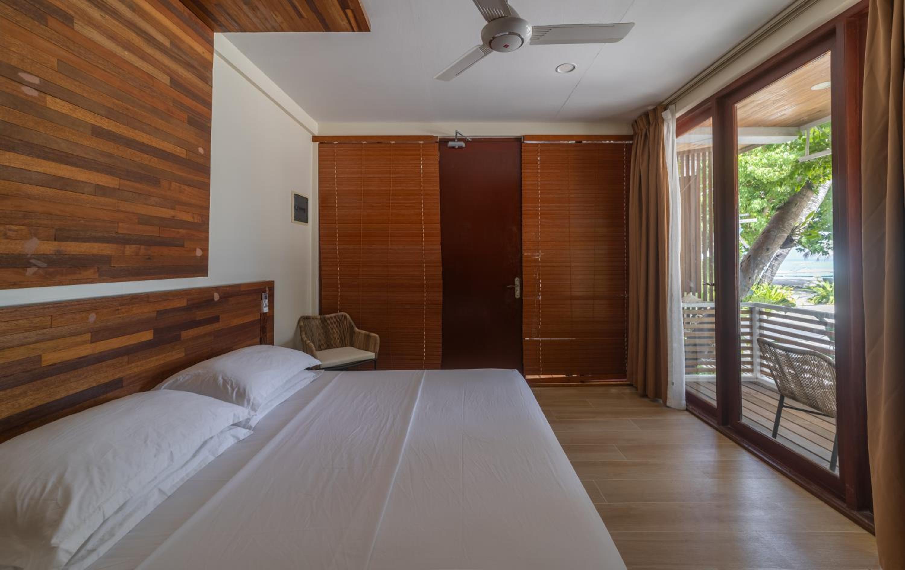 Deluxe Double or Twin Room with Sea View photo 2