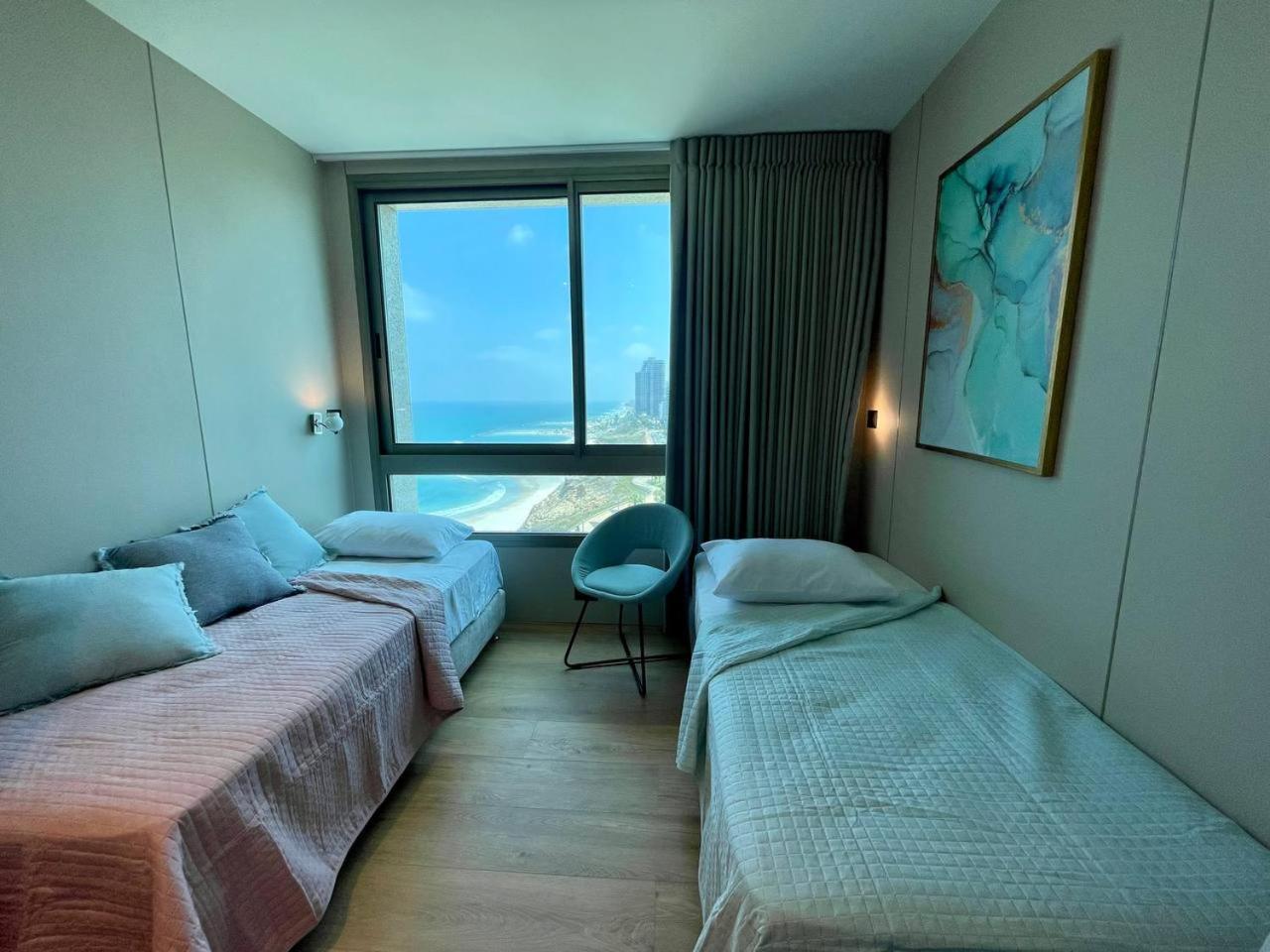 Two-Bedroom Deluxe Apartment with Ocean View photo 3